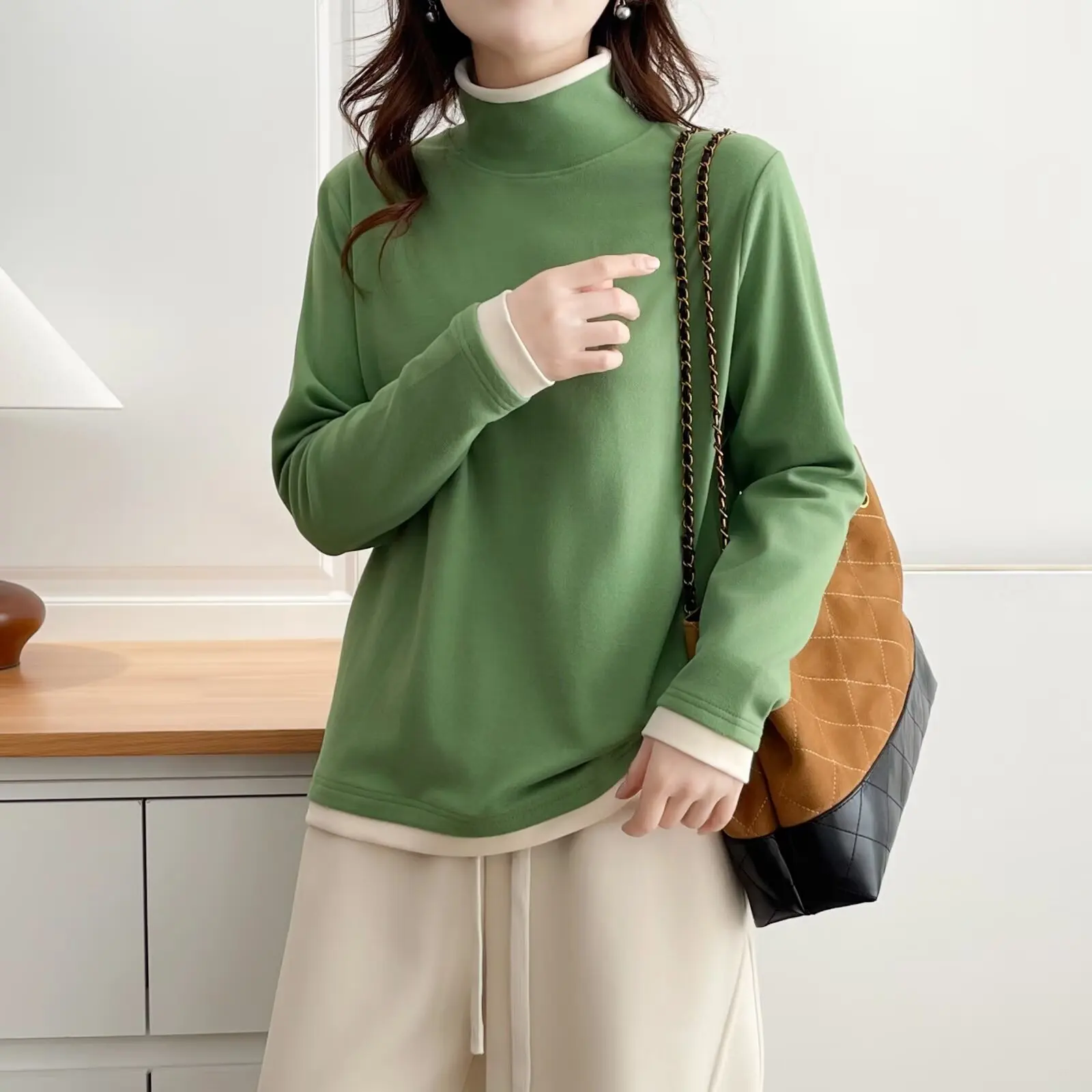 XXXXL Модная женская одежда больших размеров, футболка, осень-зима, простые цветные блокированные топы с высоким воротом, бархатные теплые топы с длинными рукавами 2587
XXXXL Модная женская одежда больших размеров, футболка, осень-зима, простые цветные блокированные топы с высоким воротом, бархатные теплые топы с длинными рукавами 2587