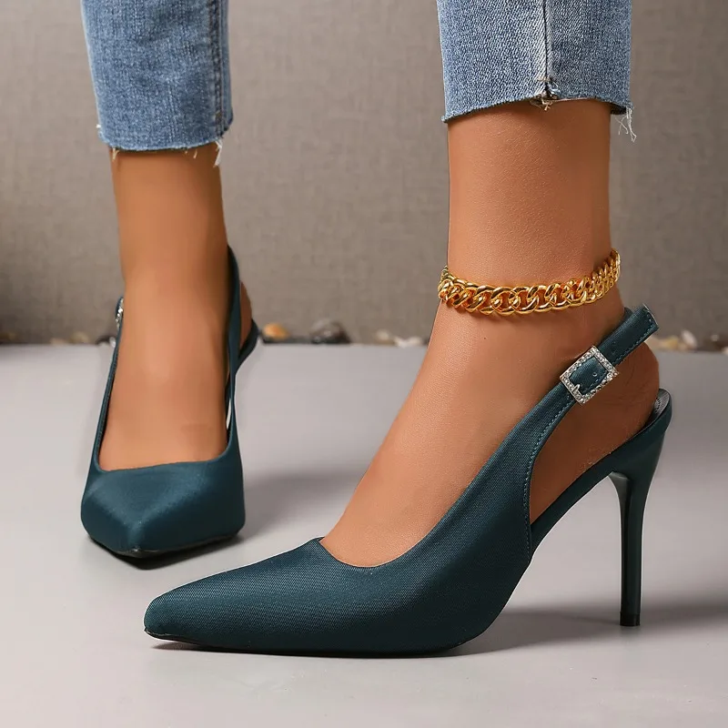 2025 New Solid Color European and American Style Large Size Shining Crystal Buckle Women's Sandals Women's Stiletto Heels
2025 New Solid Color European and American Style Large Size Shining Crystal Buckle Women's Sandals Women's Stiletto Heels