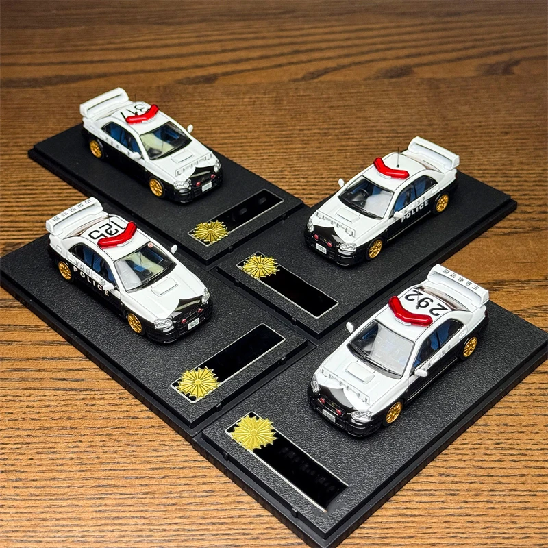 1:64Scale Alloy Diecast Police Car Model Static Simulation Vehicle Collectible Display Ornament Gift New with Original Packaging
1:64Scale Alloy Diecast Police Car Model Static Simulation Vehicle Collectible Display Ornament Gift New with Original Packaging