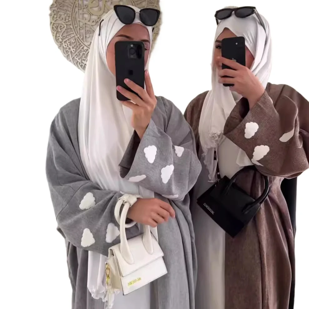 Saudi Clouds Open Abaya Elegant Eid Muslim Modest Coat for Women Islam Turkey Embroidery Dress Cotton Linen Long Sleeve Clothing
Saudi Clouds Open Abaya Elegant Eid Muslim Modest Coat for Women Islam Turkey Embroidery Dress Cotton Linen Long Sleeve Clothing