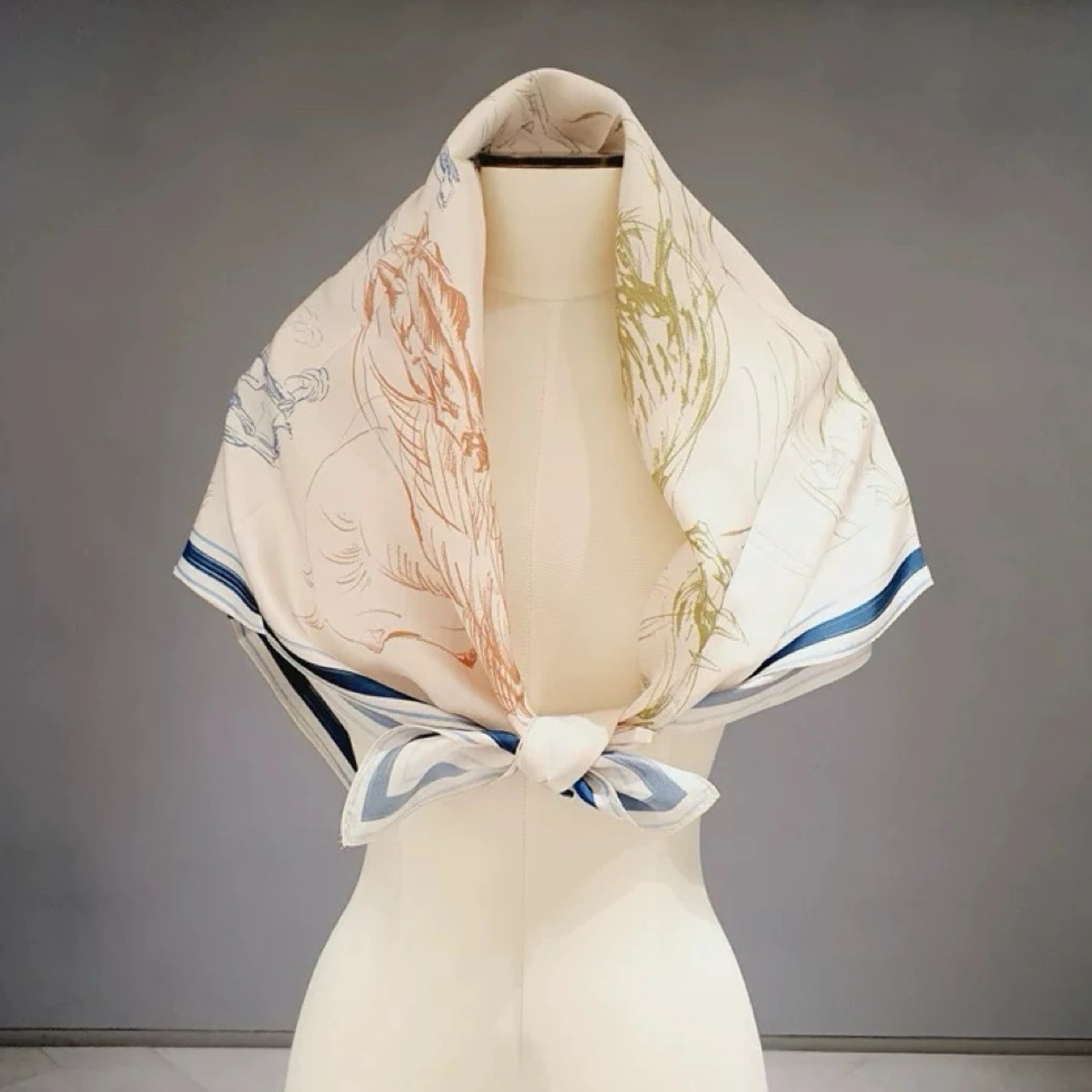 Elegant Spring Water Ink Print Silk Scarf Shawl Versatile Color Block Luxury Youth Female Fashion Accessory
Elegant Spring Water Ink Print Silk Scarf Shawl Versatile Color Block Luxury Youth Female Fashion Accessory