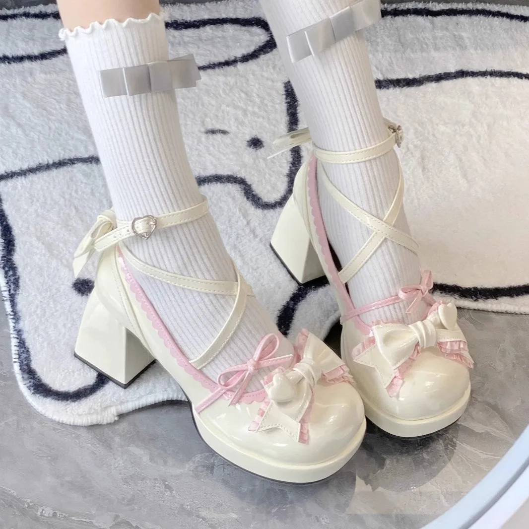 Sweet Lolita high heels, women's thick heels, round toe, cute Lolita little leather shoes
Sweet Lolita high heels, women's thick heels, round toe, cute Lolita little leather shoes