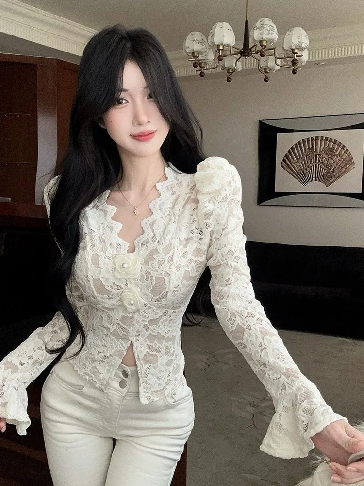 Autumn Winter Fleece Lined V Neck Bubble Sleeve Lace Shirt Women Base Layer Top High End Feel Atmosphere Three Dimensional Fl...
Autumn Winter Fleece Lined V Neck Bubble Sleeve Lace Shirt Women Base Layer Top High End Feel Atmosphere Three Dimensional Fl...