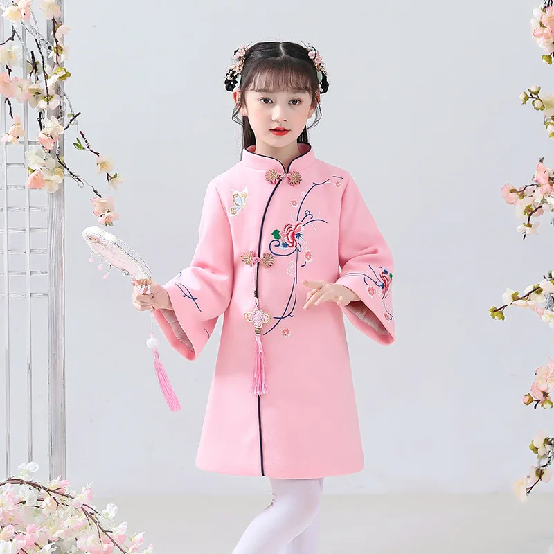 Girls Cheongsam Dress Jubilant New Year Clothes For Autumn Winter 2023 Plus Cotton Chinese Style Embroidery Princess Dress
Girls Cheongsam Dress Jubilant New Year Clothes For Autumn Winter 2023 Plus Cotton Chinese Style Embroidery Princess Dress