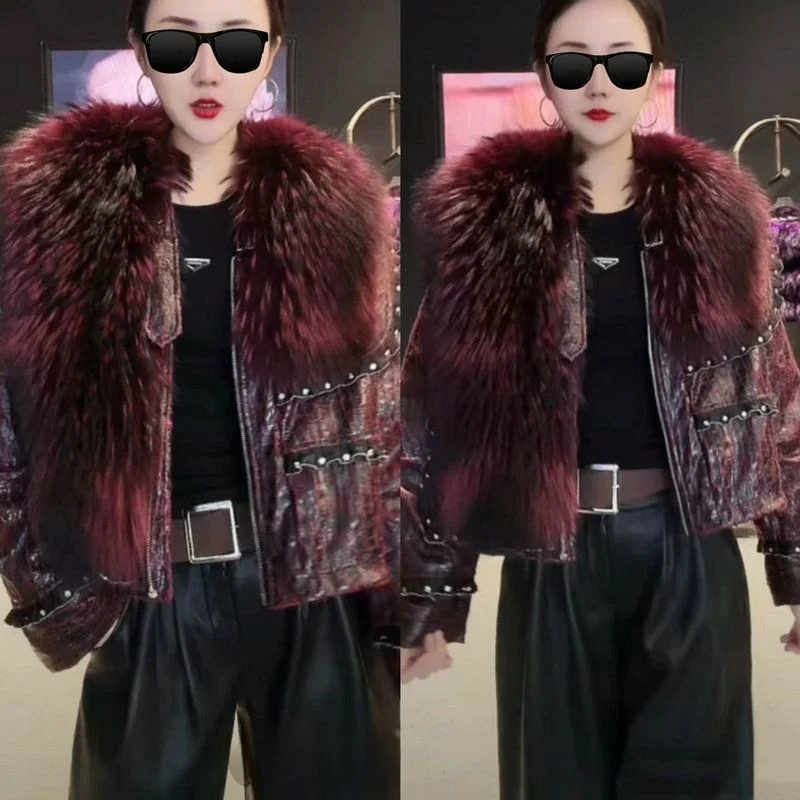 Elegant Red Wine Color Short Jacket with Large Fur Collar Fashionable Casual Style Warmth Fleece Lined PU Leather
Elegant Red Wine Color Short Jacket with Large Fur Collar Fashionable Casual Style Warmth Fleece Lined PU Leather