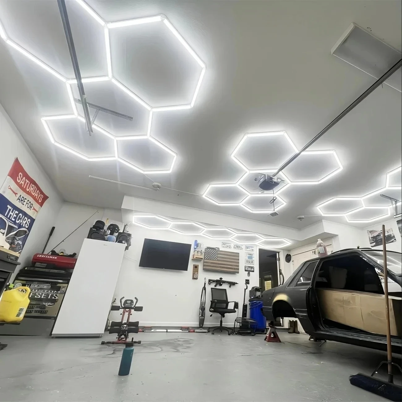 6500K Hexagon LED lighting Car Detailing Shop Ceiling Light Honeycomb Tube for Barbershop Garage Barbecue Home Gym Basement Bar
6500K Hexagon LED lighting Car Detailing Shop Ceiling Light Honeycomb Tube for Barbershop Garage Barbecue Home Gym Basement Bar