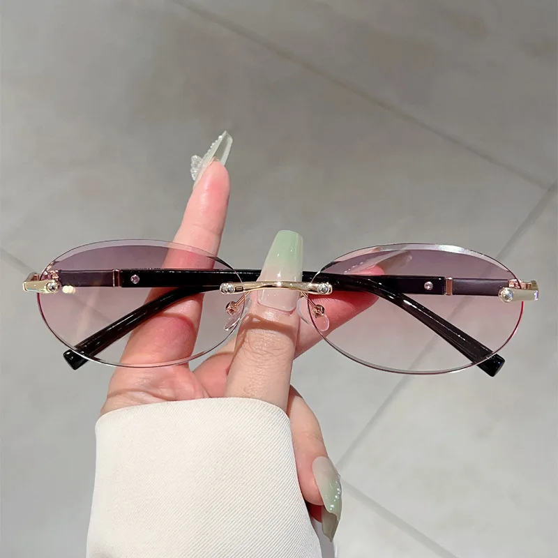 Punk Popular Rimless Oval Sunglasses Fashion Women Men Shades Small Ellipse Sun Glasses for Female Male Party Traveling Очки
Punk Popular Rimless Oval Sunglasses Fashion Women Men Shades Small Ellipse Sun Glasses for Female Male Party Traveling Очки