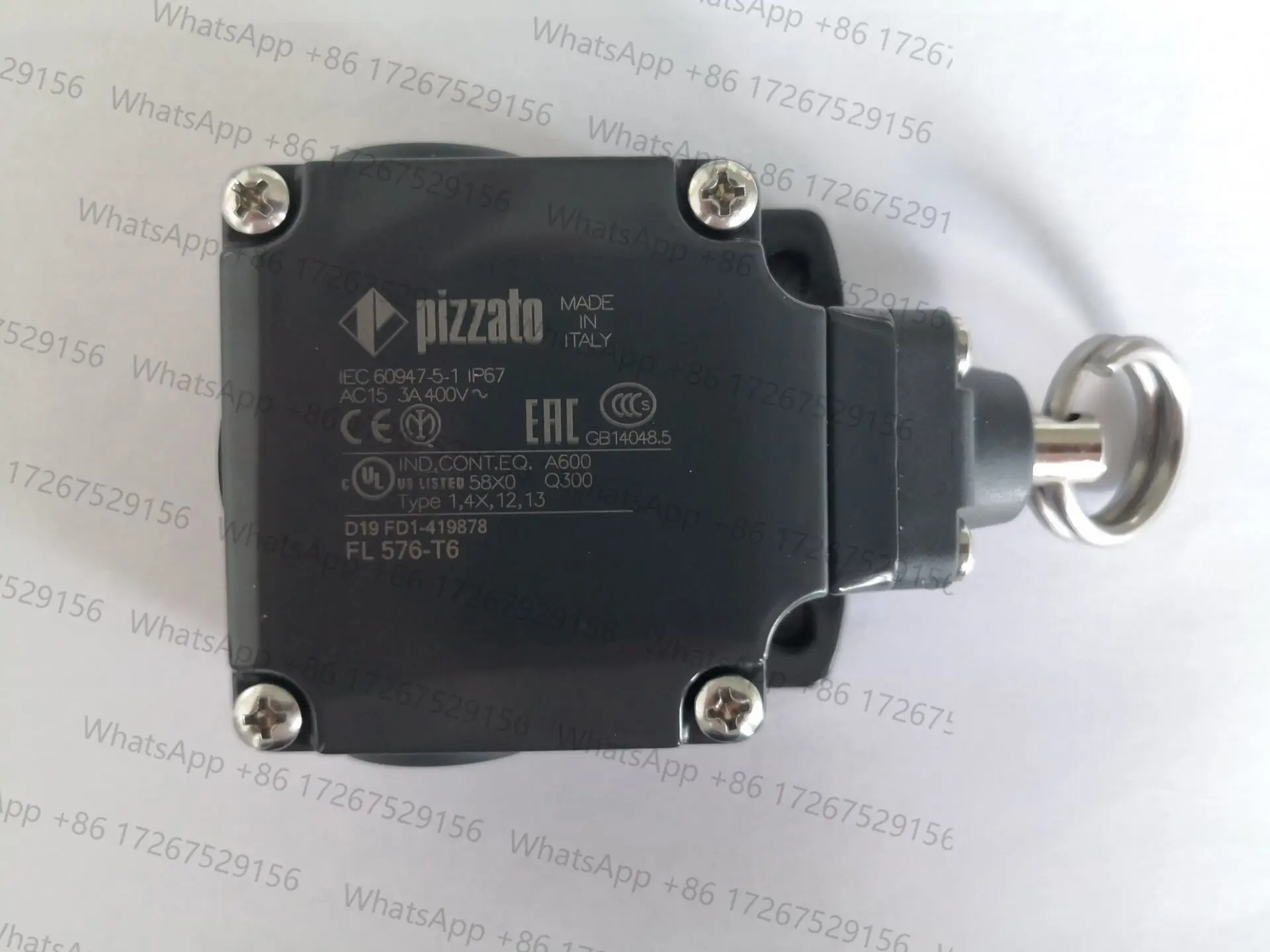 Pizzato FL576-T6 Brand new original 40 degree low-temperature cold storage door dedicated wire switch FL576-T6
Pizzato FL576-T6 Brand new original 40 degree low-temperature cold storage door dedicated wire switch FL576-T6