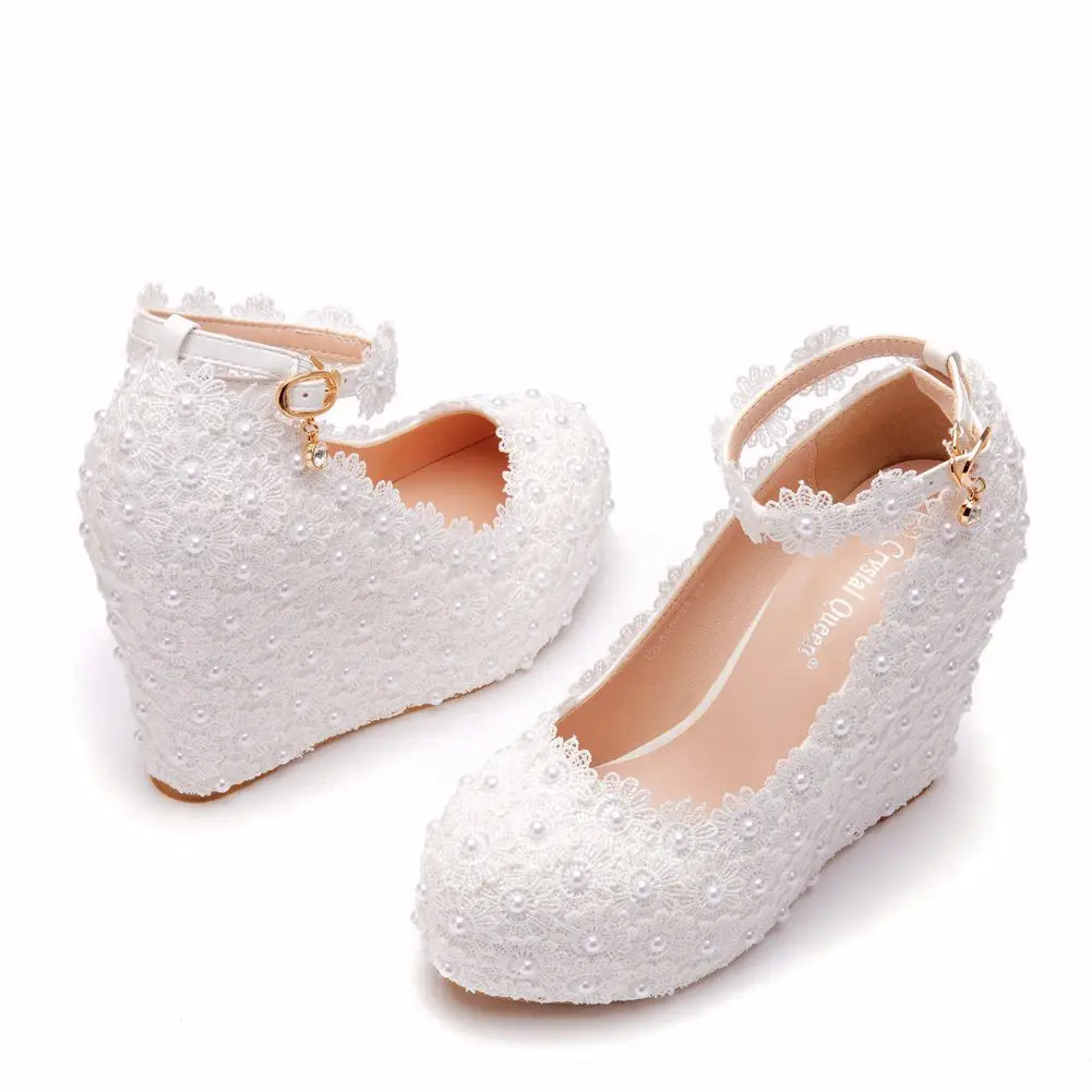 Lolita White Lace Wedding Shoes Sweet Slope Matching Shoes One Button With Slope Heel Waterproof Large Size Shoes For Women
Lolita White Lace Wedding Shoes Sweet Slope Matching Shoes One Button With Slope Heel Waterproof Large Size Shoes For Women