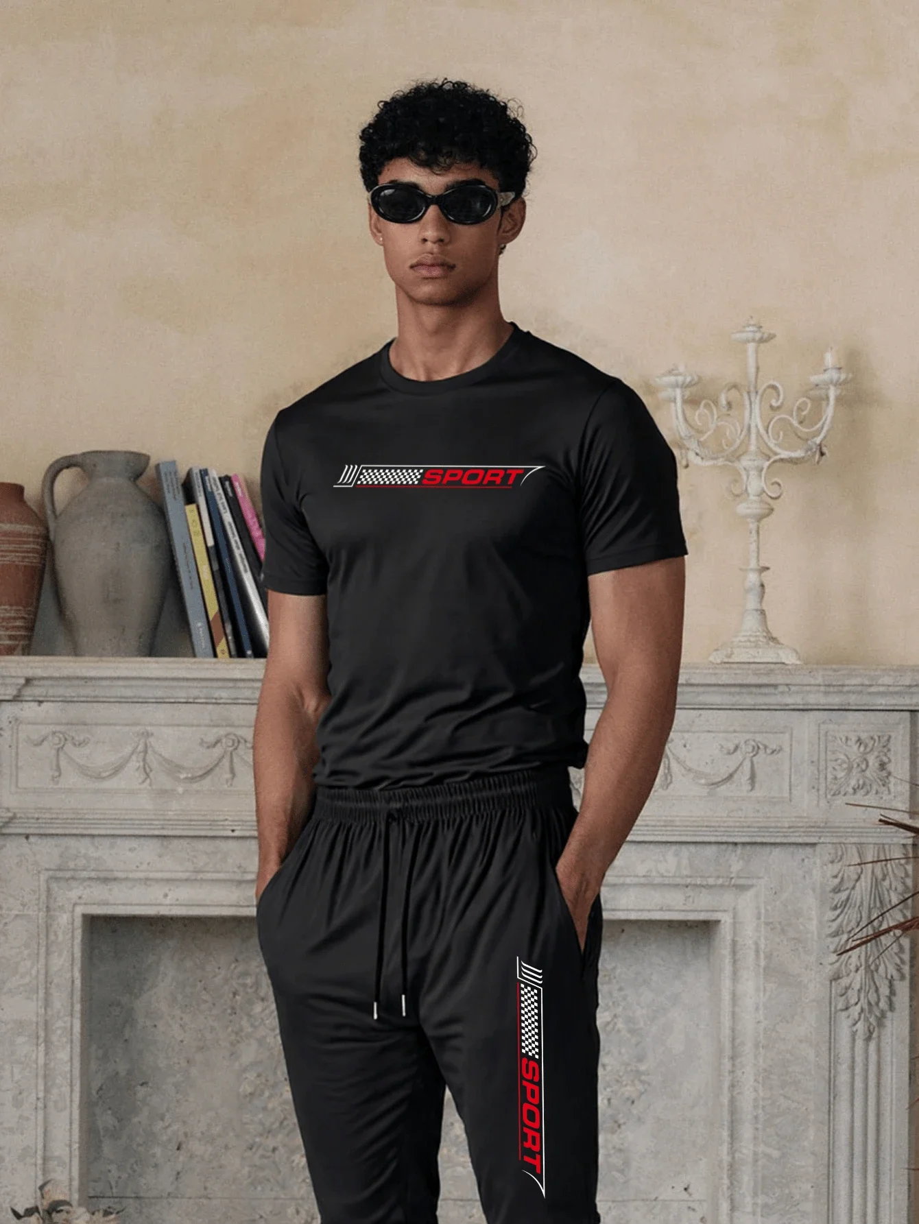 Men's Sport Graphic T-Shirt And Joggers Set Black Short Sleeve Crew Neck Casual 2-Piece Outfit
Men's Sport Graphic T-Shirt And Joggers Set Black Short Sleeve Crew Neck Casual 2-Piece Outfit