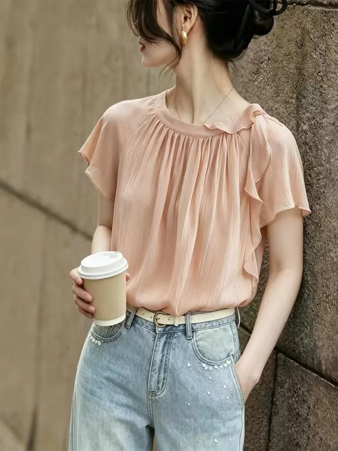 Commute Friendly Short Sleeve Shirt Gentle Style Versatile Slimming Top for Young Women Summer New Design Korean Version
Commute Friendly Short Sleeve Shirt Gentle Style Versatile Slimming Top for Young Women Summer New Design Korean Version