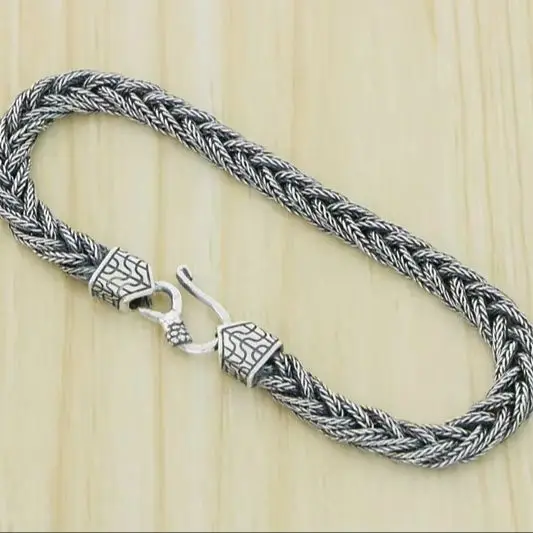 925 sterling silver hand woven bracelet lovers high sense small hand jewelry simple Fried Dough Twists hand rope student silver
925 sterling silver hand woven bracelet lovers high sense small hand jewelry simple Fried Dough Twists hand rope student silver
