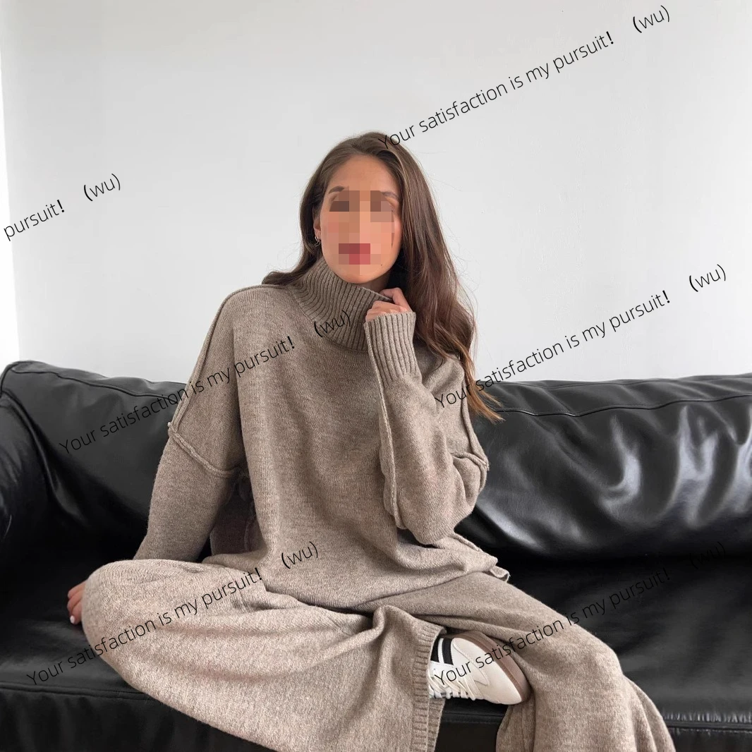 High-neck split-fork wool sweater set for women's European and American loose casual lazy knitting
High-neck split-fork wool sweater set for women's European and American loose casual lazy knitting