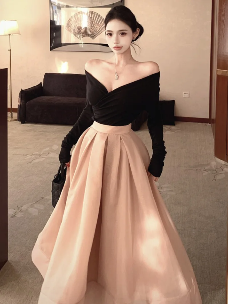 Elegant Chic High Waist A-Line Skirt Set Women's Fashion Shoulder Bared Two-Piece Outfit Winter Season Casual Wear
Elegant Chic High Waist A-Line Skirt Set Women's Fashion Shoulder Bared Two-Piece Outfit Winter Season Casual Wear