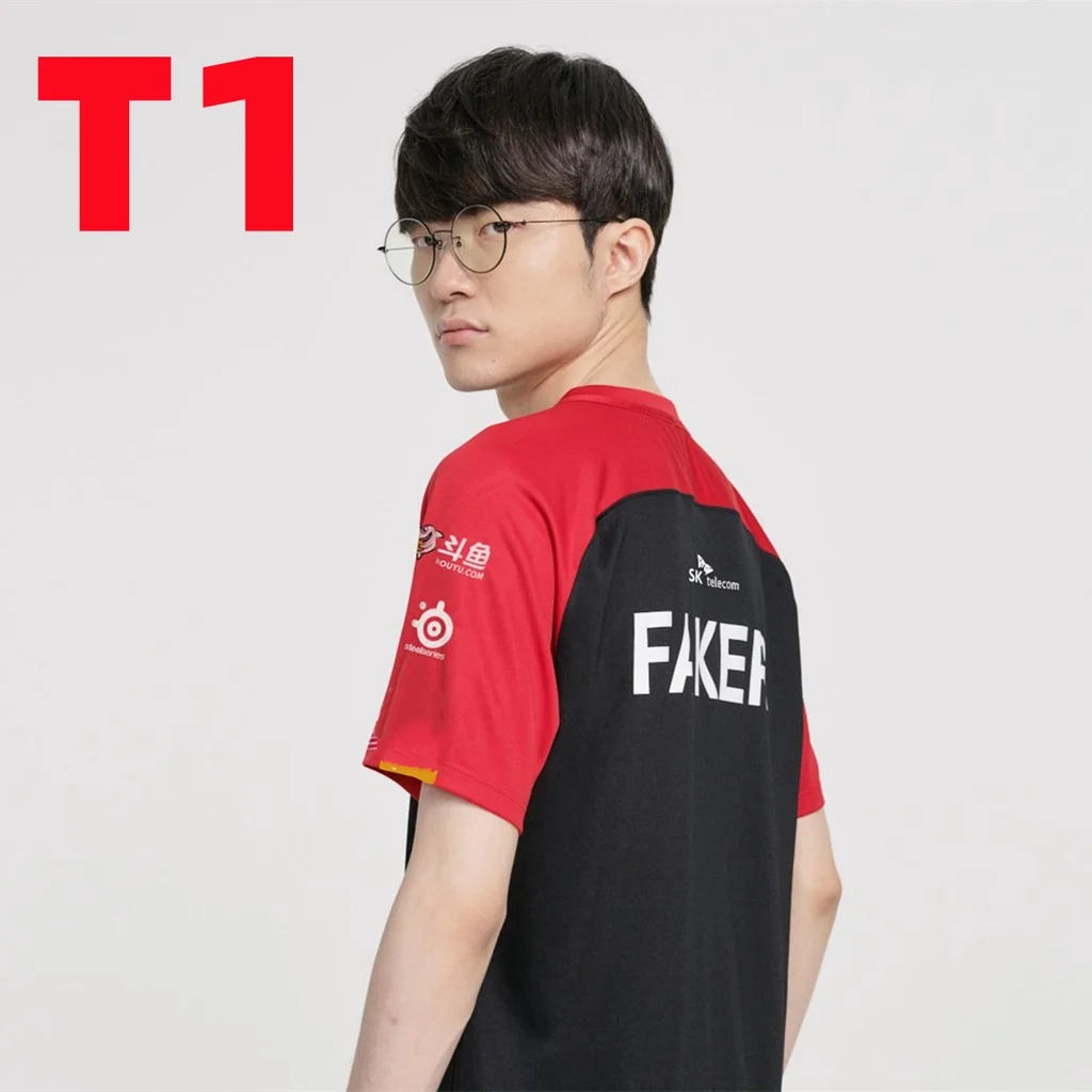 LOL SKT1 each team uniform printed 3D T-shirt, men's and women's lightweight breathable quick-drying shirts, Faker team uniforms
LOL SKT1 each team uniform printed 3D T-shirt, men's and women's lightweight breathable quick-drying shirts, Faker team uniforms