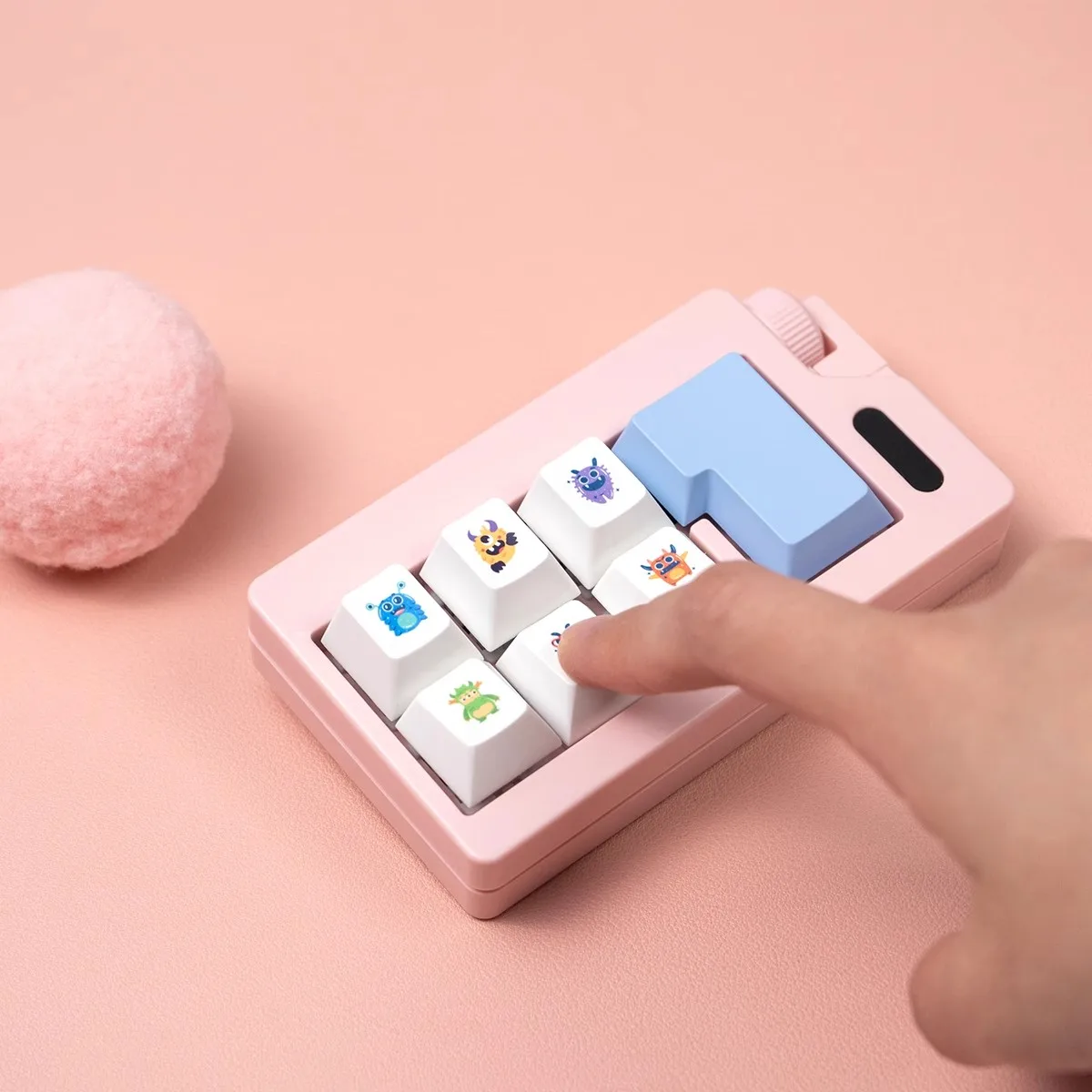 Keyboard Key Toy Finger Keyboard Keychain Fidget Clicker Toy Mechanical Keyboard Switch Keycaps Toys for Adults
Keyboard Key Toy Finger Keyboard Keychain Fidget Clicker Toy Mechanical Keyboard Switch Keycaps Toys for Adults