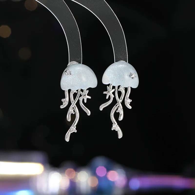 Unique Niche Design Dreamy Blue Jellyfish Light Luxury High-end Fashionable Elegant Daily Commute Earrings for Women
Unique Niche Design Dreamy Blue Jellyfish Light Luxury High-end Fashionable Elegant Daily Commute Earrings for Women