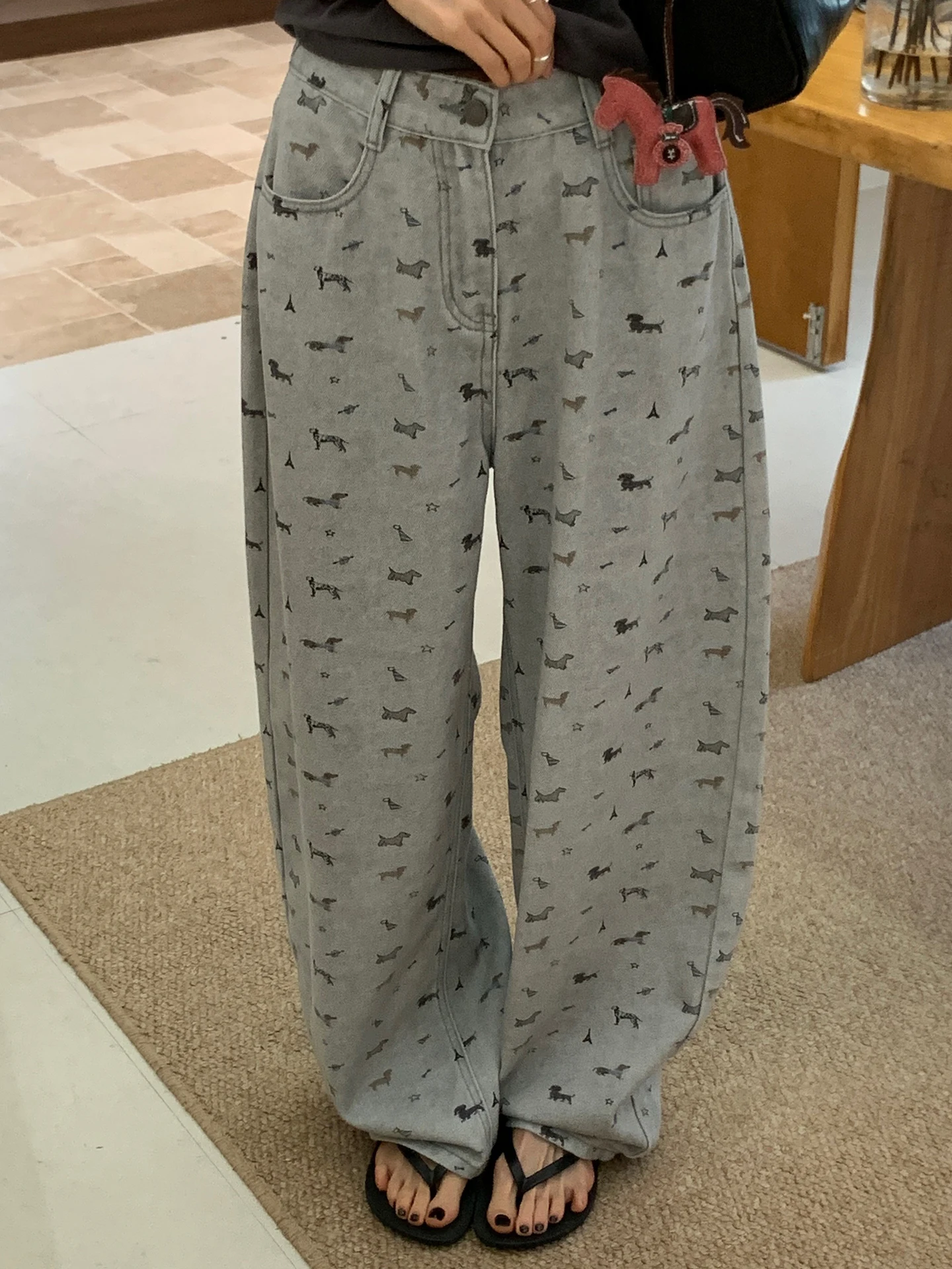 Slimming High Waist Printed Sausage Dog Knife Jeans Women's Fashionable Simple Design Spring New Style Denim Pants
Slimming High Waist Printed Sausage Dog Knife Jeans Women's Fashionable Simple Design Spring New Style Denim Pants