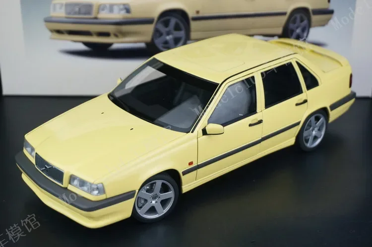 Autoart 1:18 850 T-5R Yellow Simulation Limited Edition All Open Alloy Metal Static Car Model Toy Gift
Autoart 1:18 850 T-5R Yellow Simulation Limited Edition All Open Alloy Metal Static Car Model Toy Gift