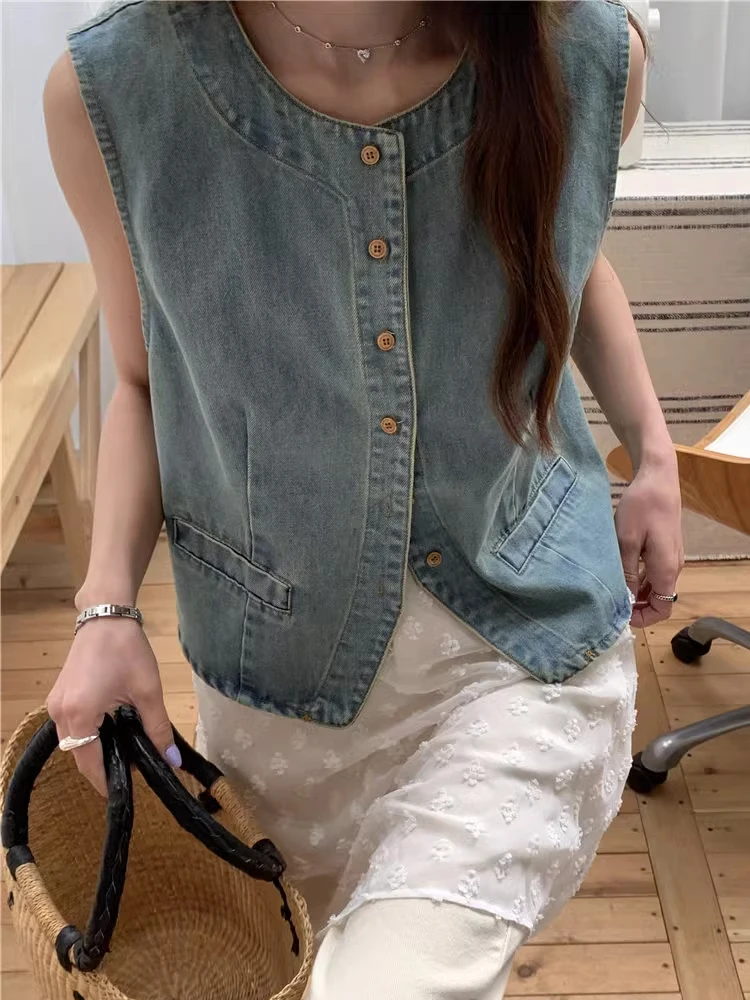 Cute Street Style Denim Vest Set Women's Korean Version Layered Wear Skirt Two-Piece Set Soft And Gentle Fashion Summer Outfit
Cute Street Style Denim Vest Set Women's Korean Version Layered Wear Skirt Two-Piece Set Soft And Gentle Fashion Summer Outfit