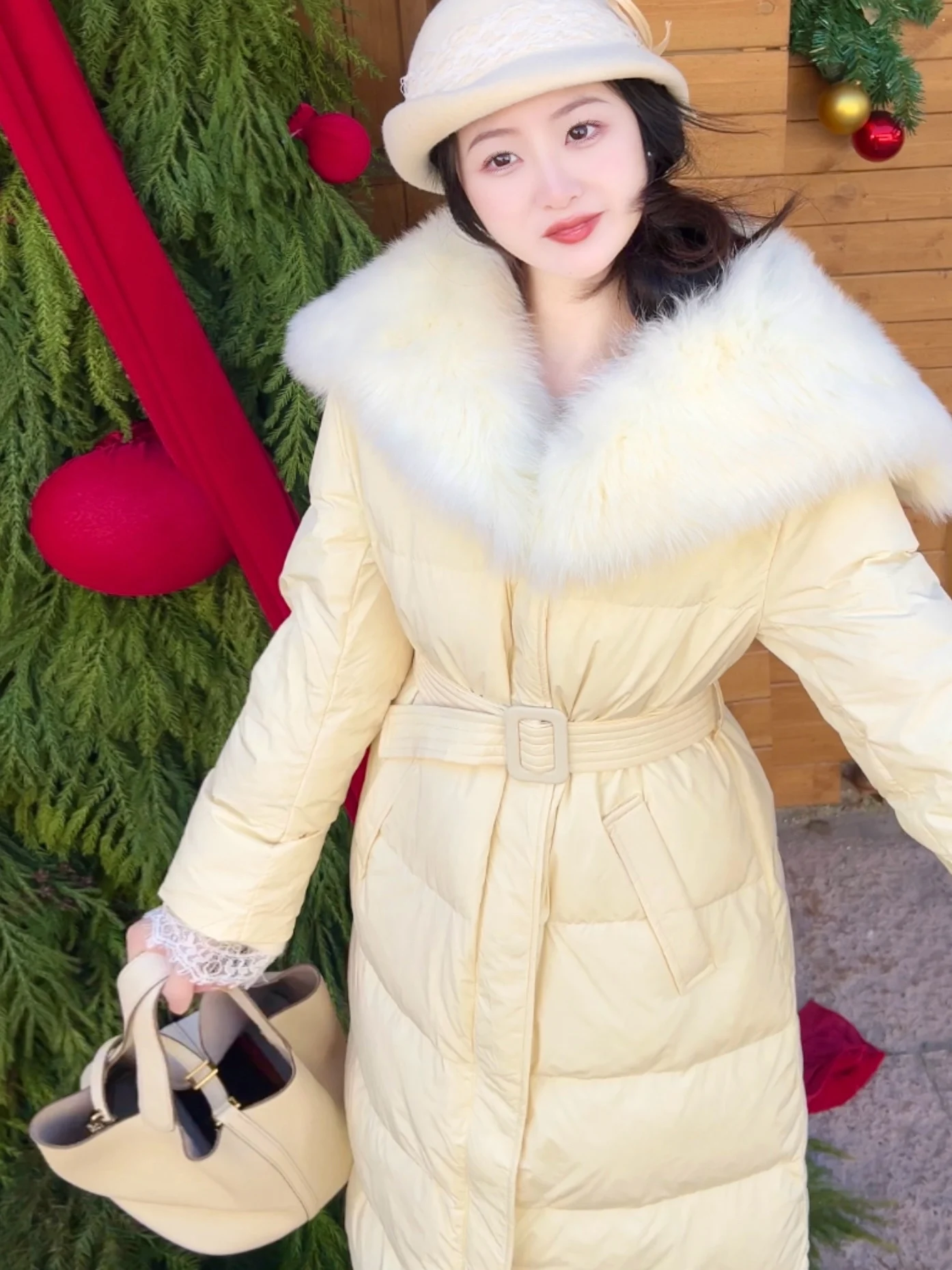 Blue Milk Yellow down Jaet Real Fur Collar Warm Gentle Personali Winter Outerwear Ladies Faion Thi Long Sve Coat
Blue Milk Yellow down Jaet Real Fur Collar Warm Gentle Personali Winter Outerwear Ladies Faion Thi Long Sve Coat