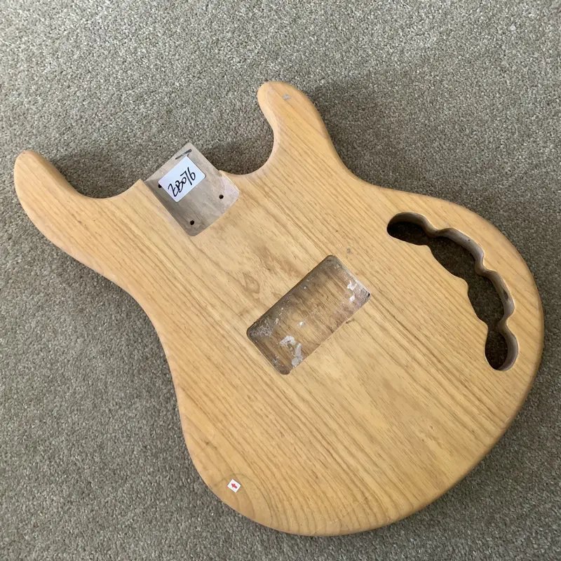EB076 Musicman style Solid Alder 4 Strings Electric BASS Body Active Pickups DIY for Replace Nature Color Paints Crack
EB076 Musicman style Solid Alder 4 Strings Electric BASS Body Active Pickups DIY for Replace Nature Color Paints Crack