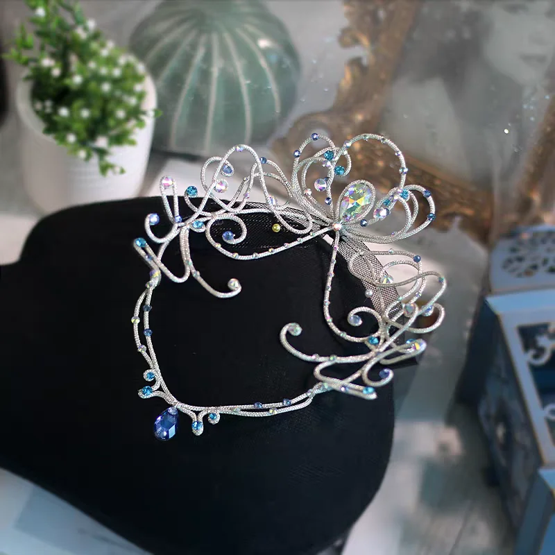 Ballet performance rope crown headwear professional handmade customization ultra lightweight crown
Ballet performance rope crown headwear professional handmade customization ultra lightweight crown