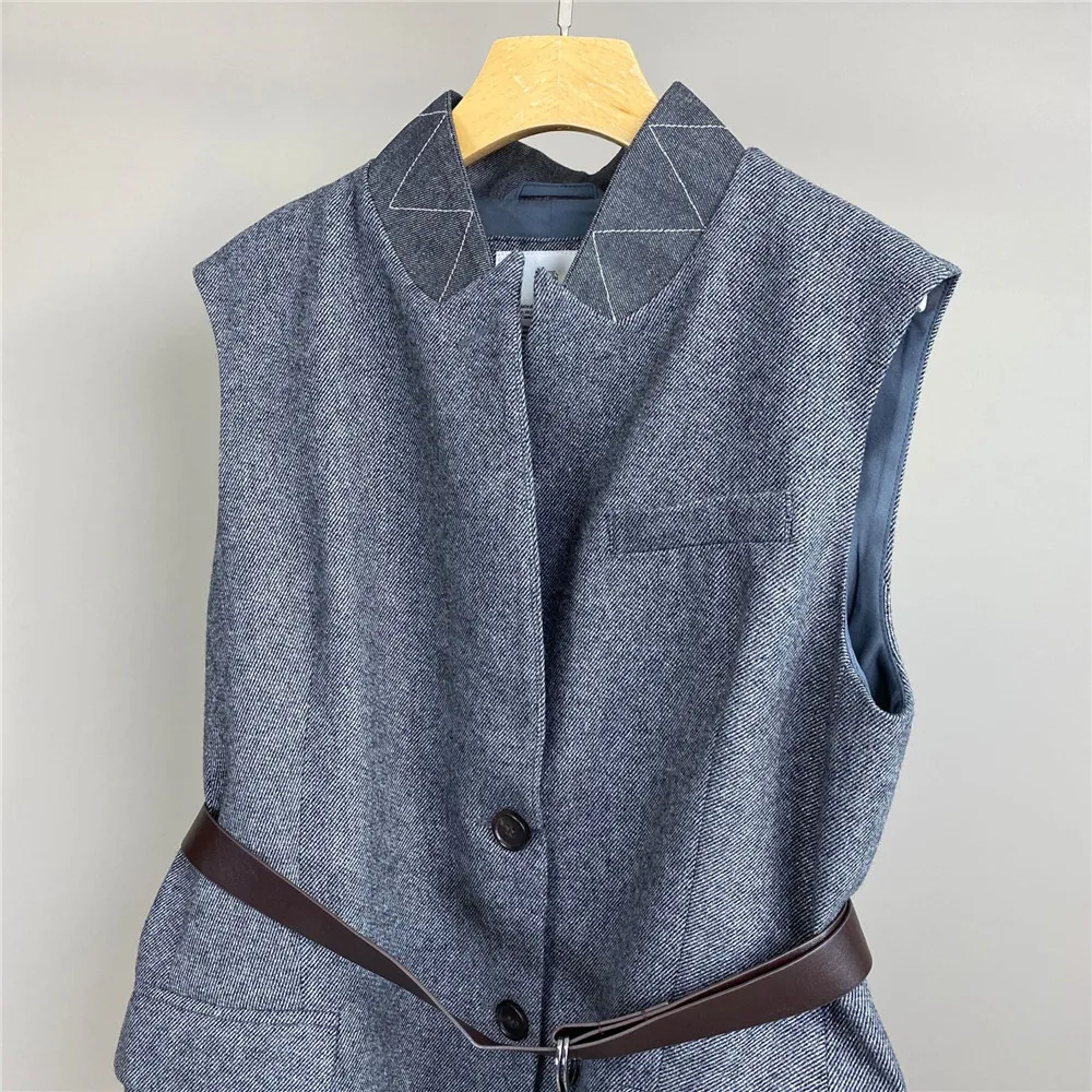 25 Autumn/Winter New Stand up Collar Belt Wool Knitted Fashion Versatile Casual Women's Cardigan Vest
25 Autumn/Winter New Stand up Collar Belt Wool Knitted Fashion Versatile Casual Women's Cardigan Vest