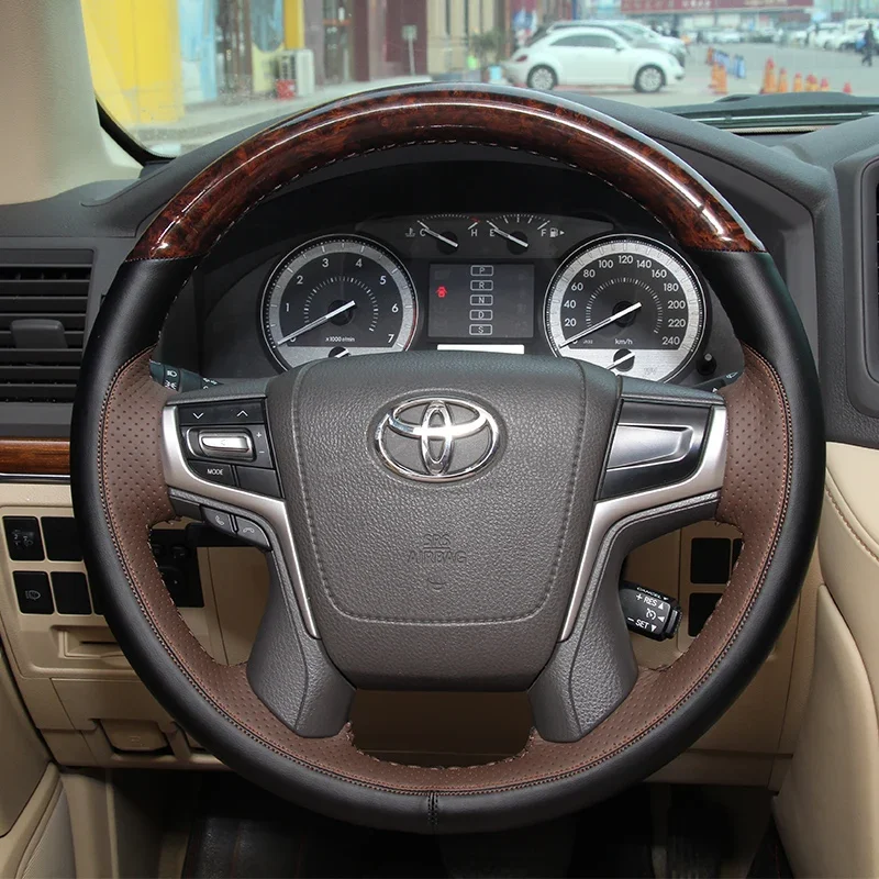 DIY ручная работа кожаный чехол на руль из углеродного волокна автомобиля для Toyota Land Cruiser LC200 интерьер автоаксессуары
DIY ручная работа кожаный чехол на руль из углеродного волокна автомобиля для Toyota Land Cruiser LC200 интерьер автоаксессуары