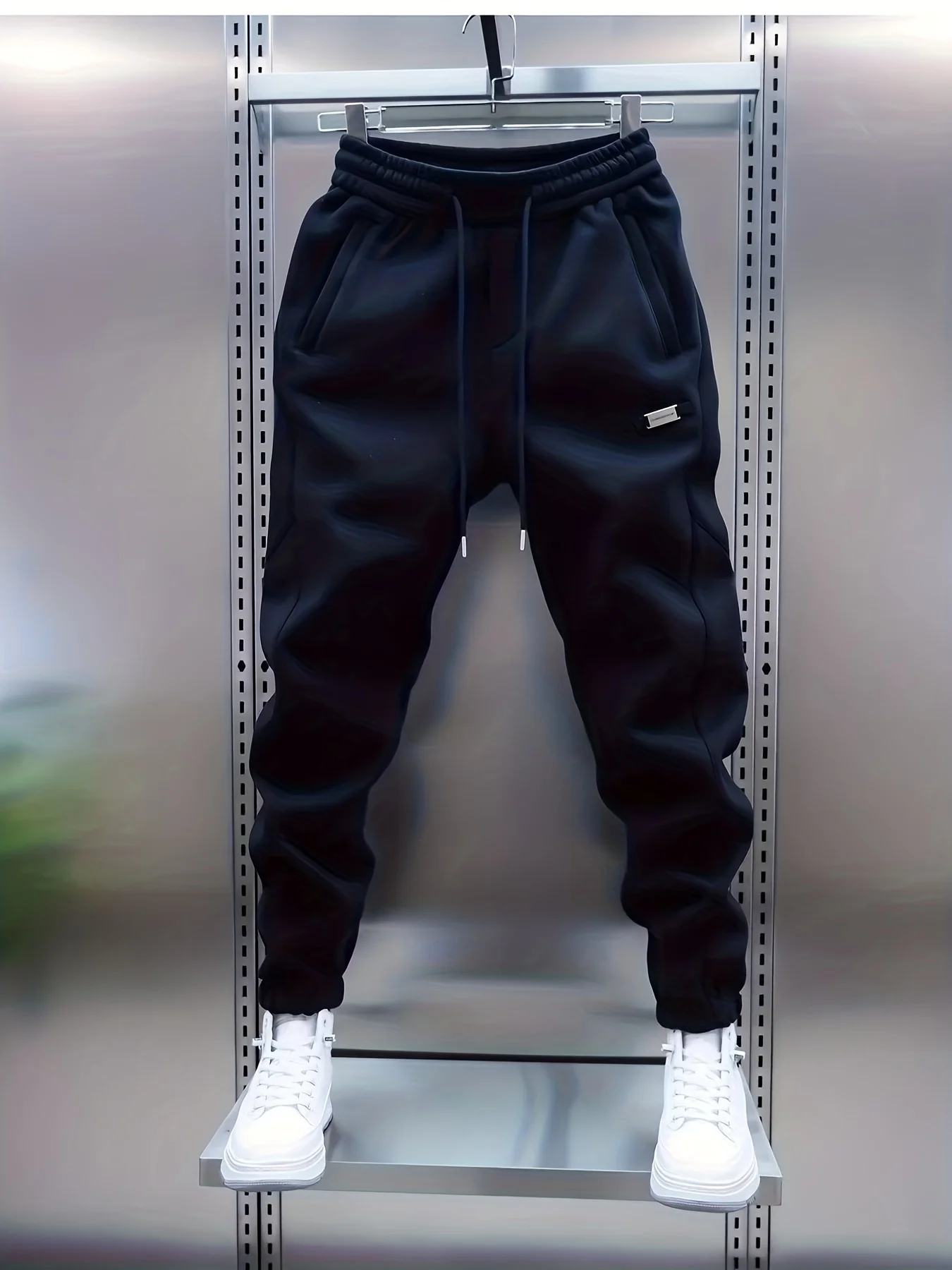 Men's Jogger Pants for Spring and Autumn, Versatile Casual Pants, Trendy Sports Pants, Suitable for Home, Going Out, and Training, Stainless Steel Nameplate Logo Design
Men's Jogger Pants for Spring and Autumn, Versatile Casual Pants, Trendy Sports Pants, Suitable for Home, Going Out, and Training, Stainless Steel Nameplate Logo Design