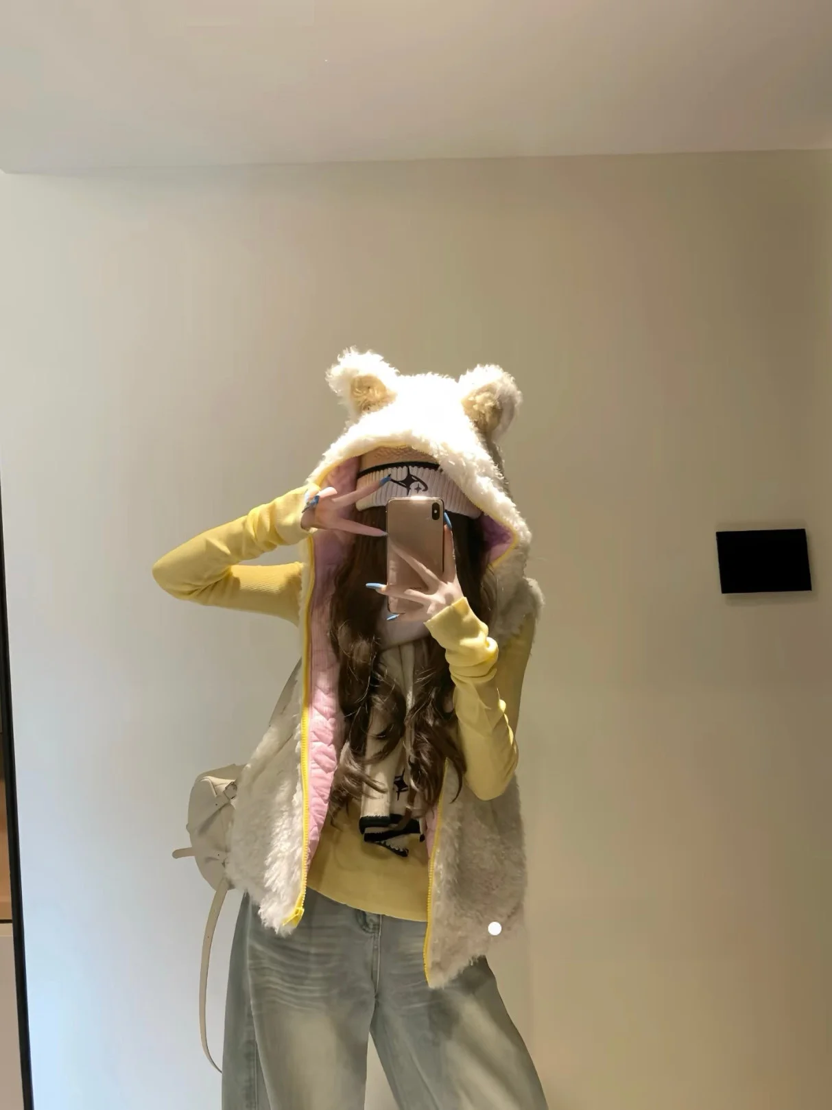 Женская утепленная куртка с капюшоном и воротником из овчины, весна 2026, новая коллекция, экологичная, с интегрированной кожаной отделкой, верхняя одежда
Женская утепленная куртка с капюшоном и воротником из овчины, весна 2026, новая коллекция, экологичная, с интегрированной кожаной отделкой, верхняя одежда