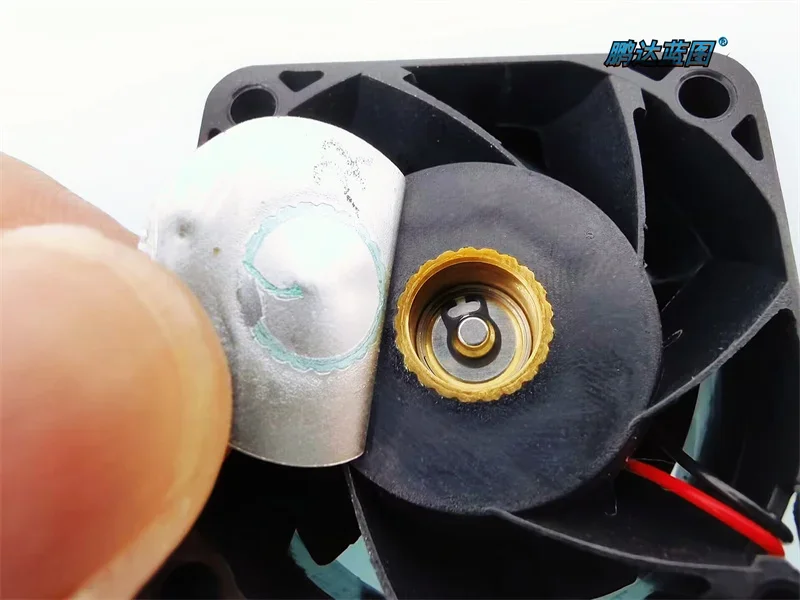 pa 40*40*28MM 4028 4cm Double Ball PE40281B1-Q00C-A99 12V Server Violent Cooling Fan
pa 40*40*28MM 4028 4cm Double Ball PE40281B1-Q00C-A99 12V Server Violent Cooling Fan