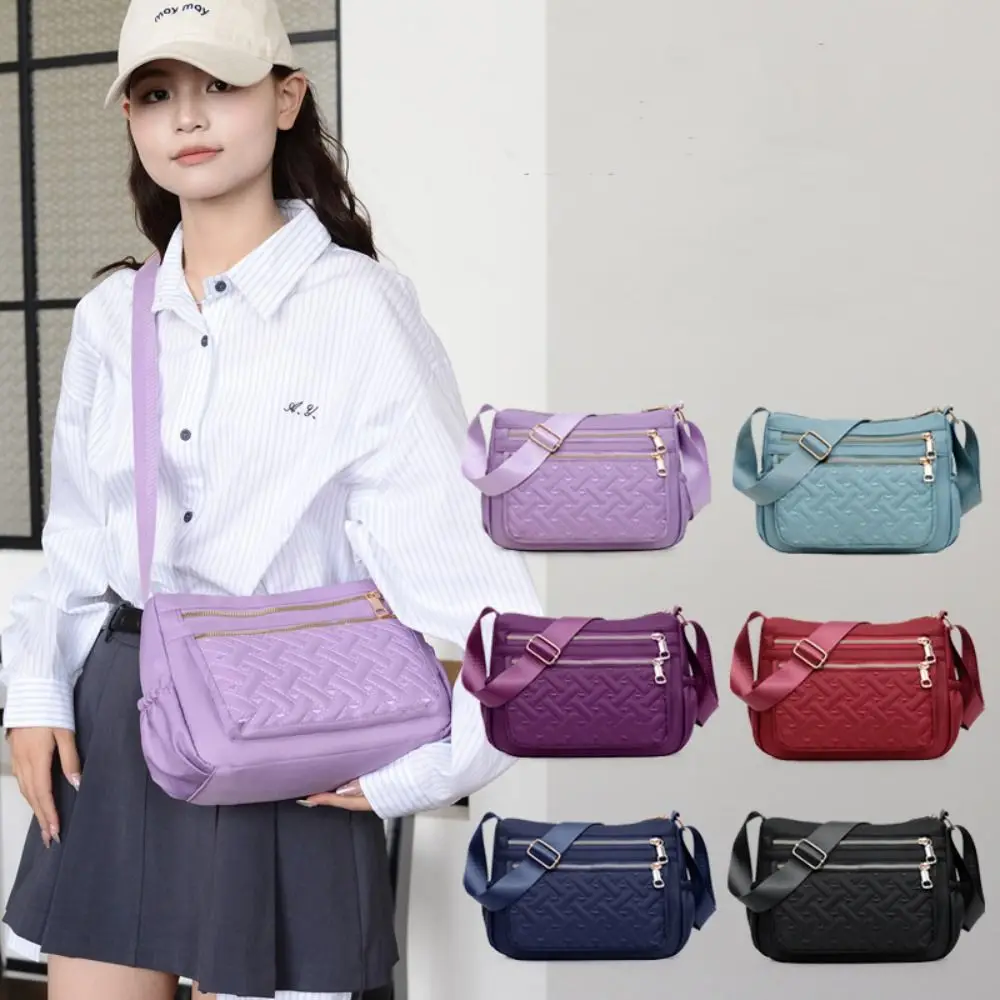 Large Capacity Embroidered Crossbody Bag Waterproof Multi Pockets Middle Aged Shoulder Bag Lattice Lightweight
Large Capacity Embroidered Crossbody Bag Waterproof Multi Pockets Middle Aged Shoulder Bag Lattice Lightweight