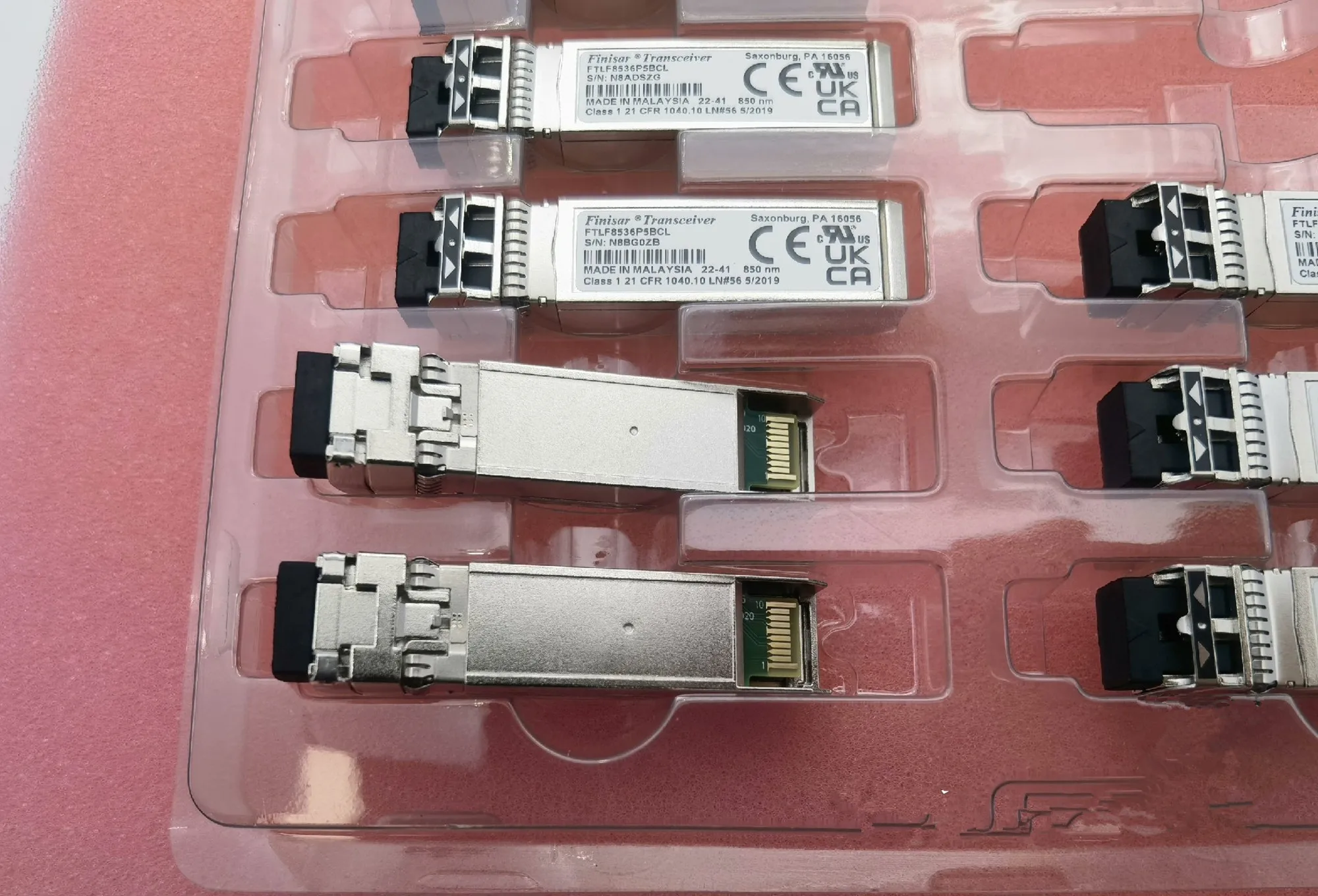 1PCS NEW Original Finisar 25G SFP Transceiver FTLF8536P5BCL 25GB 850NM Optical Fiber
1PCS NEW Original Finisar 25G SFP Transceiver FTLF8536P5BCL 25GB 850NM Optical Fiber