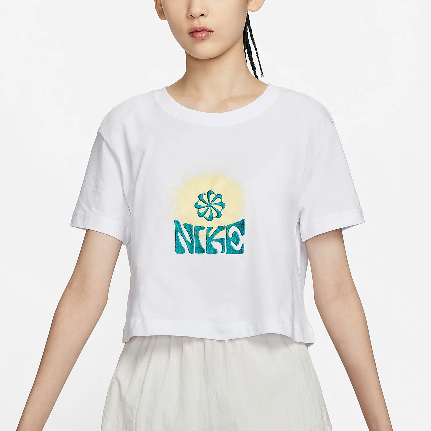 Nike genuine New Women's Short Sleeve Round Neck T-Shirt FV4231-100
Nike genuine New Women's Short Sleeve Round Neck T-Shirt FV4231-100