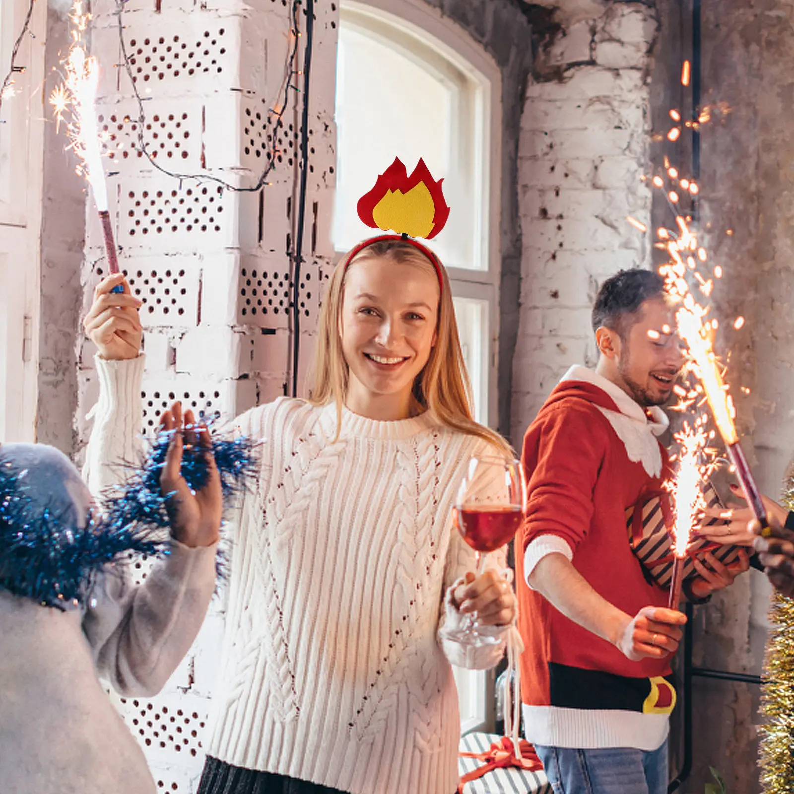 2 шт. повязки на голову с огненными пламенами, фетровые аксессуары для костюмов на Хэллоуин, для мужчин и женщин, для косплея и фестивалей
2 шт. повязки на голову с огненными пламенами, фетровые аксессуары для костюмов на Хэллоуин, для мужчин и женщин, для косплея и фестивалей