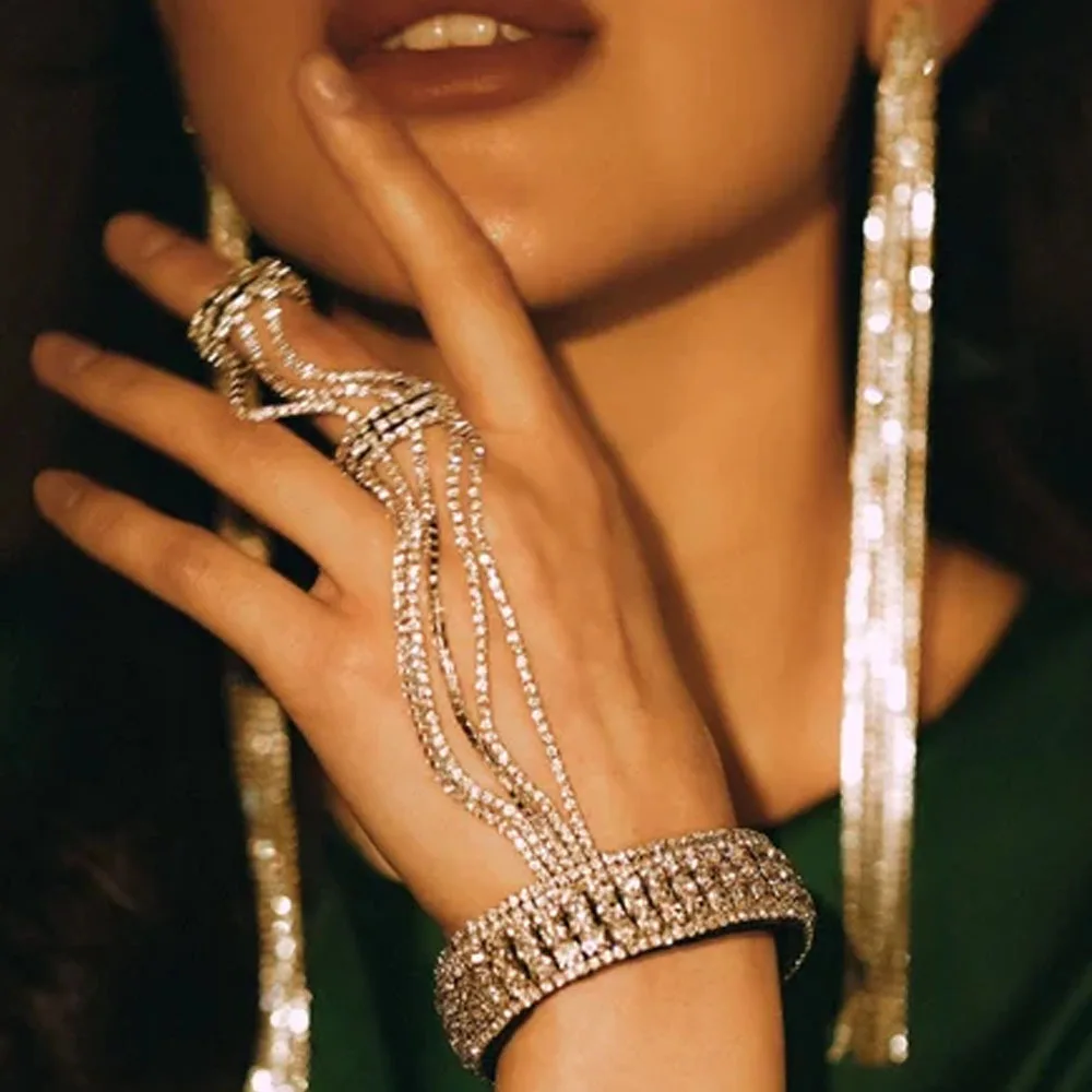 Personality, Shiny, Accessories, Fashion Finger Bracelet, Summer Creative Rhinestone Hand Chain
Personality, Shiny, Accessories, Fashion Finger Bracelet, Summer Creative Rhinestone Hand Chain