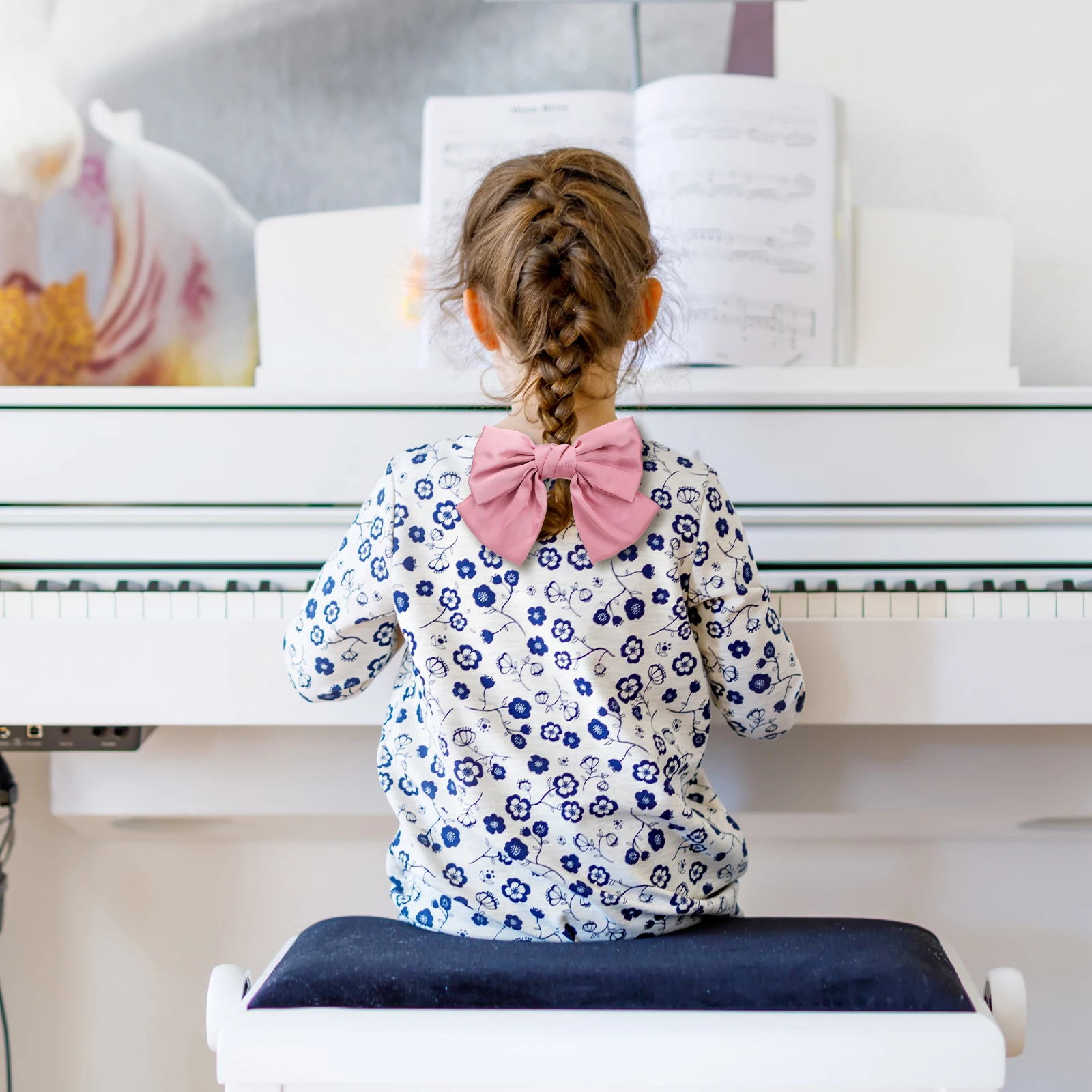 6Pcs Large Satin Hair Bows Bow Clips Stylish Accessories for Women Weddings Parties Daily Wear Satin Hair Bows for Girls
6Pcs Large Satin Hair Bows Bow Clips Stylish Accessories for Women Weddings Parties Daily Wear Satin Hair Bows for Girls