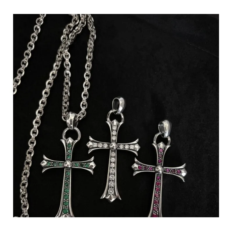 Light Luxury Versatile Trendy Colored Diamond-encrusted Large Cross Pendant Fashionable Retro Old Couple Pendant Necklace
Light Luxury Versatile Trendy Colored Diamond-encrusted Large Cross Pendant Fashionable Retro Old Couple Pendant Necklace