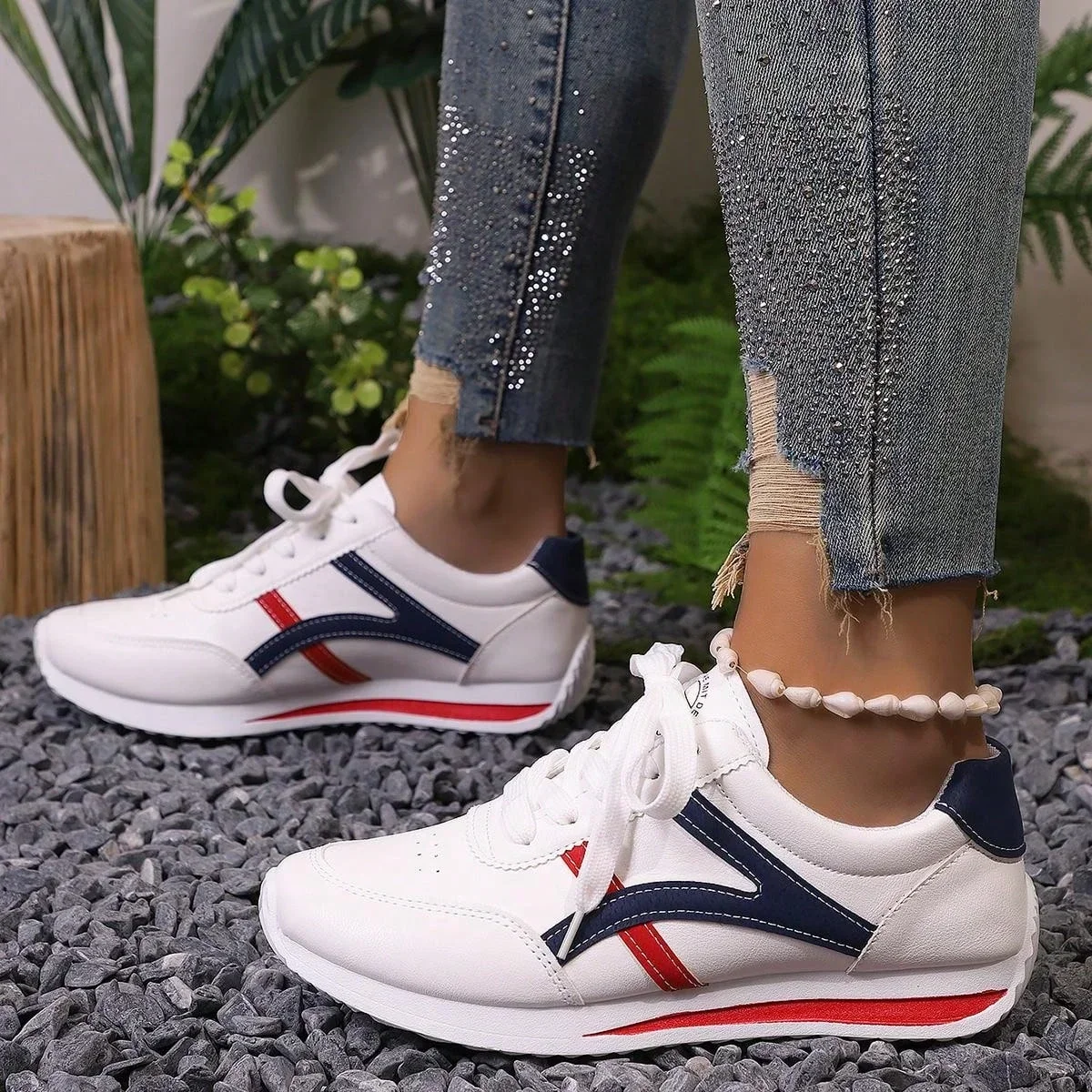 Sneakers Women New Sports Shoes Women's Small White Shoes Fashion Comfort Sneakers All-match Lightweight Casual Running Shoes
Sneakers Women New Sports Shoes Women's Small White Shoes Fashion Comfort Sneakers All-match Lightweight Casual Running Shoes