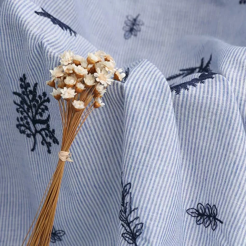 New plant floral embroidered color-woven striped pure cotton fabric full-width shirt women's fabric, fashion embroidered fabric
New plant floral embroidered color-woven striped pure cotton fabric full-width shirt women's fabric, fashion embroidered fabric