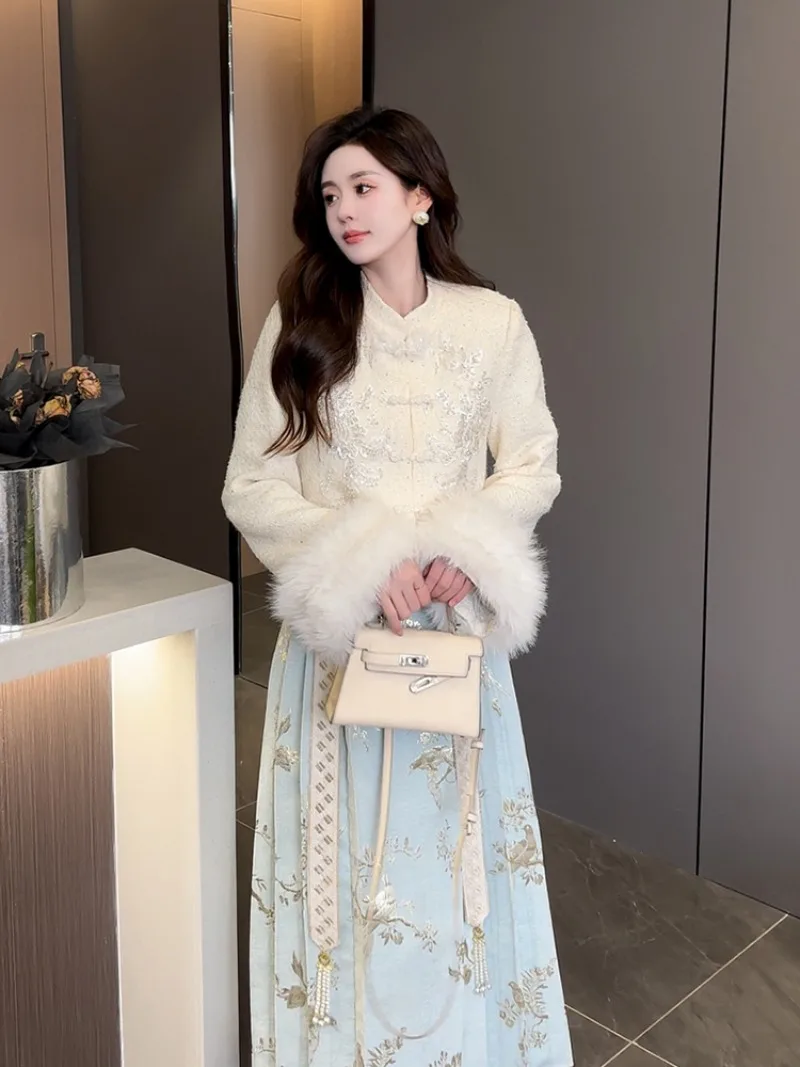 Новая улучшенная пуховая юбка Miiiix в китайском стиле Hanfu + Новинка 2023 года, осень/зима, длинная Жаккардовая юбка, комплект из двух предметов, женская одежда
Новая улучшенная пуховая юбка Miiiix в китайском стиле Hanfu + Новинка 2023 года, осень/зима, длинная Жаккардовая юбка, комплект из двух предметов, женская одежда