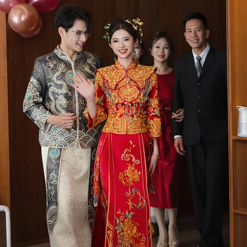 Роскошное новое свадебное платье с вышивкой в китайском стиле «Дракон и Феникс» для выхода
Роскошное новое свадебное платье с вышивкой в китайском стиле «Дракон и Феникс» для выхода