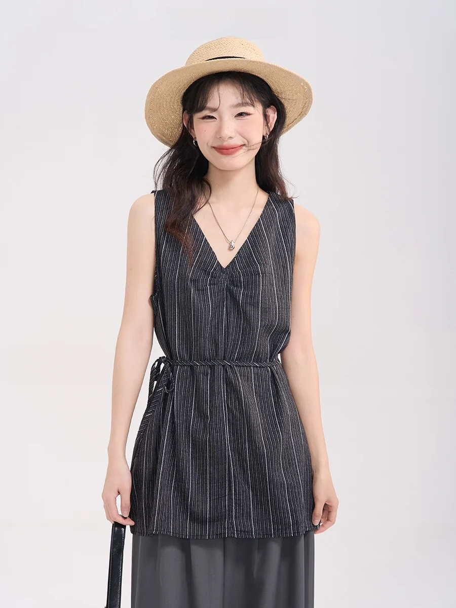 Жилетка Alice Minor Tunes Stripe, женская, летняя, модная, с открытой спиной, в корейском стиле, свободного кроя, без рукавов, с V-образным вырезом, защита от УФ-излучения...
Жилетка Alice Minor Tunes Stripe, женская, летняя, модная, с открытой спиной, в корейском стиле, свободного кроя, без рукавов, с V-образным вырезом, защита от УФ-излучения...