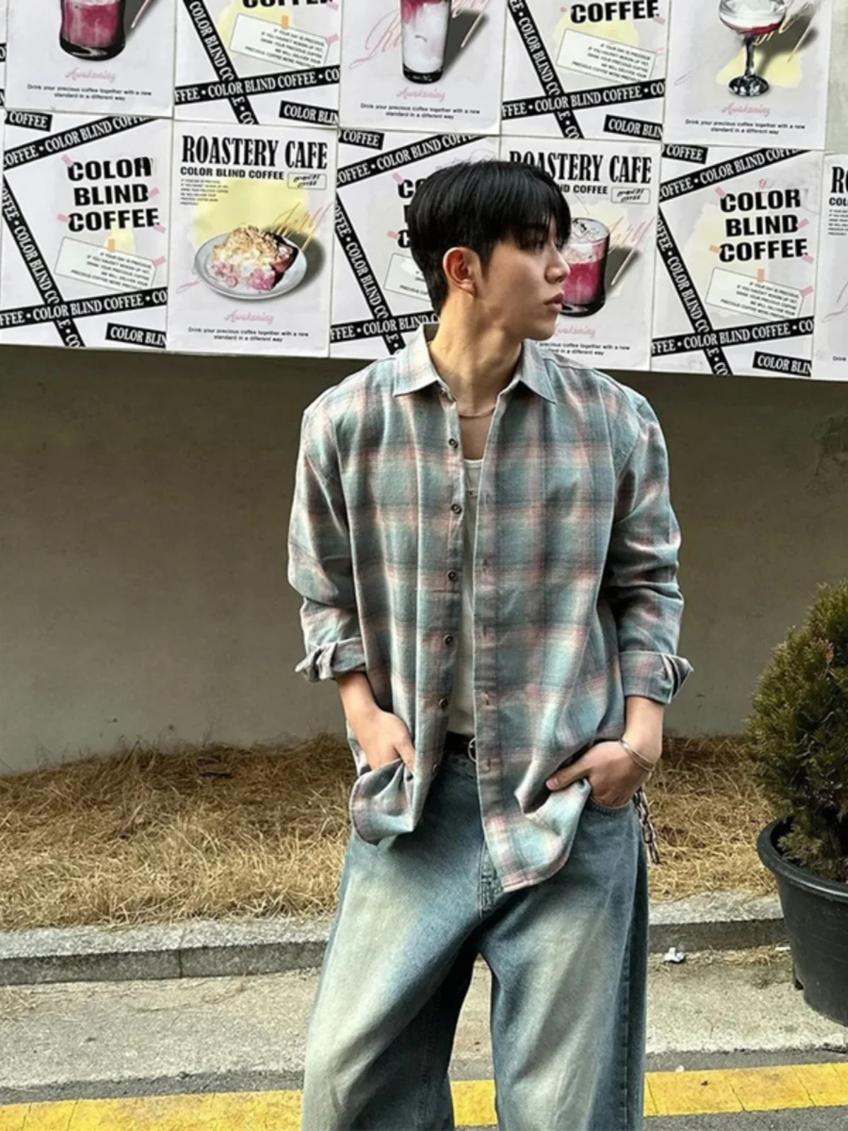 American Retro Plaid Shirt Men's Spring Autumn New Trend Brand 2024 New Outerwear High-End Long Sleeve Shirt Loose Fit Polyes...
American Retro Plaid Shirt Men's Spring Autumn New Trend Brand 2024 New Outerwear High-End Long Sleeve Shirt Loose Fit Polyes...