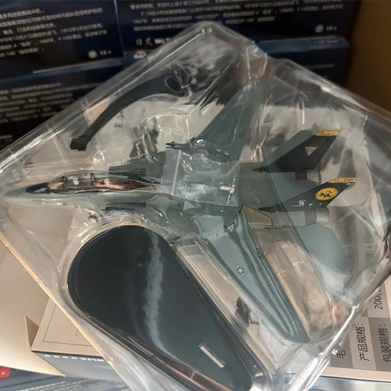 1/100 Scale U.S. F14D Fighter Aircraft F-14 BombCat VF-31 Squadron Diecast Finished Military Plane Model Collection Ornament
1/100 Scale U.S. F14D Fighter Aircraft F-14 BombCat VF-31 Squadron Diecast Finished Military Plane Model Collection Ornament