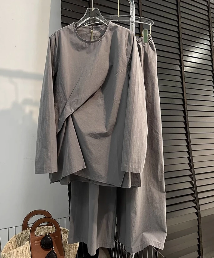 SuperAen Fashion and Casual Loose Contrasting Color Five-quarter-sleeved Crew Neck Knitted T-shirt High-waisted Pants Set
SuperAen Fashion and Casual Loose Contrasting Color Five-quarter-sleeved Crew Neck Knitted T-shirt High-waisted Pants Set