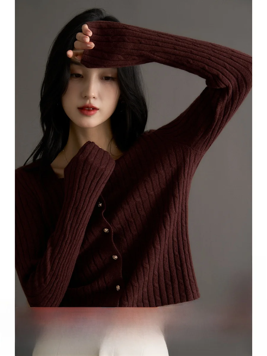 Вязаный открытый кардиган Camere из органической шерсти Moro Sle, повседневный женский длинный трикотаж V-Ne с цветочным узором
Вязаный открытый кардиган Camere из органической шерсти Moro Sle, повседневный женский длинный трикотаж V-Ne с цветочным узором