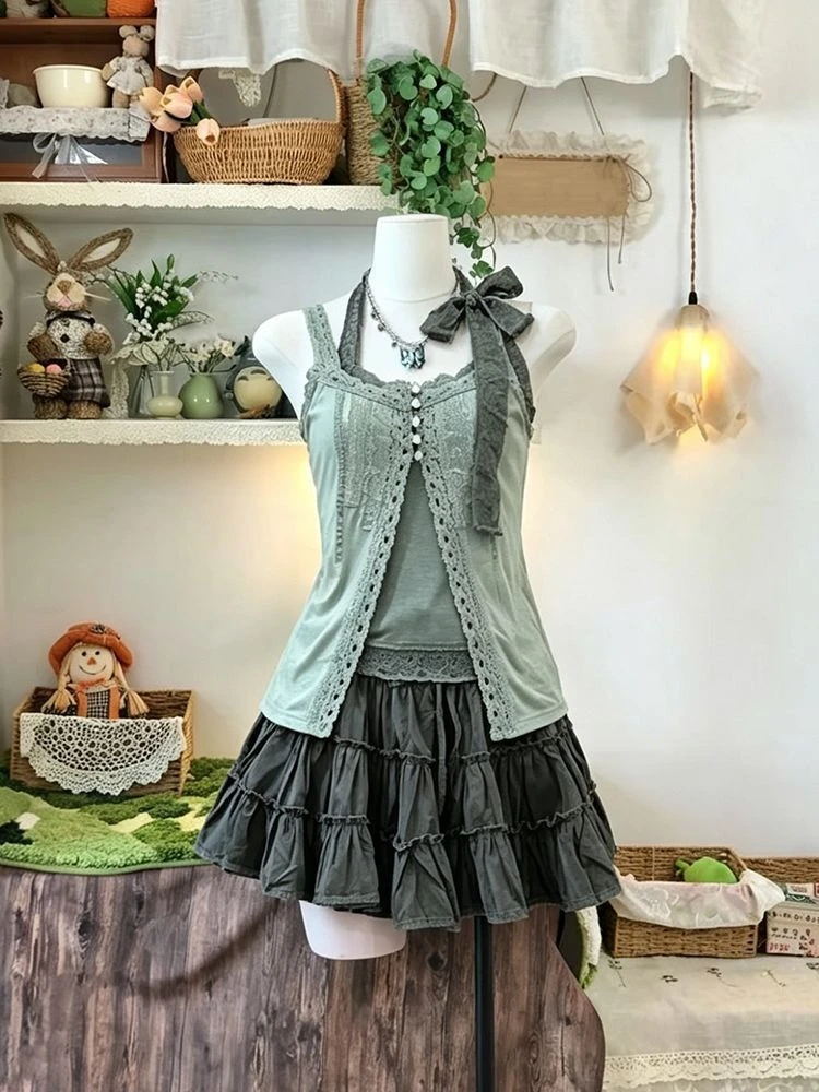 Japanese Vintage Halter Cami Top + Solid Cardigan + Midi Skirt Three-Piece Set Women Sweet Sleeveless Bow Patchwork Bodycon
Japanese Vintage Halter Cami Top + Solid Cardigan + Midi Skirt Three-Piece Set Women Sweet Sleeveless Bow Patchwork Bodycon