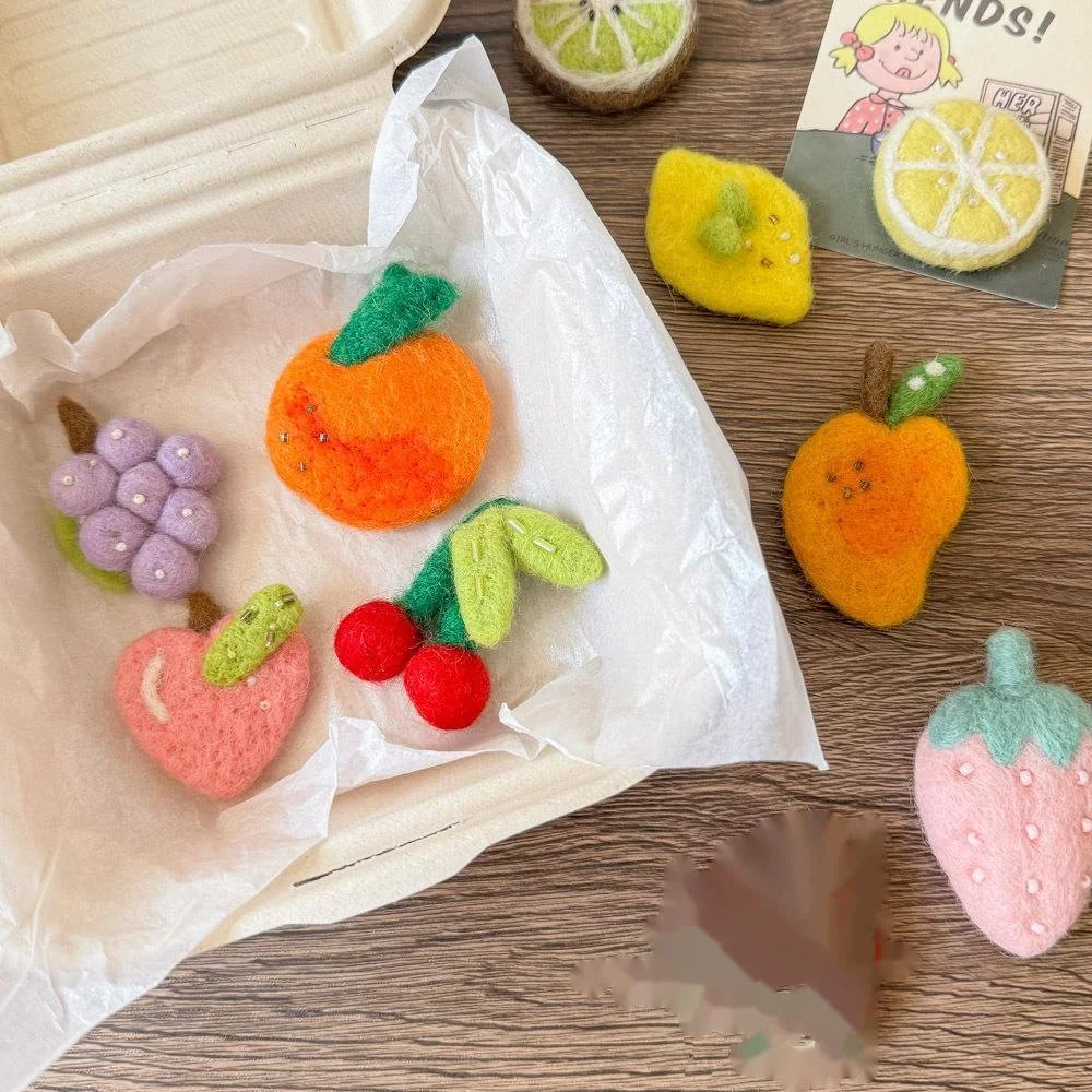 5PCS wool felt cartoon fruit children's jewelry accessories DIY materials semi-finished color brooch Baby Photography Decoration
5PCS wool felt cartoon fruit children's jewelry accessories DIY materials semi-finished color brooch Baby Photography Decoration